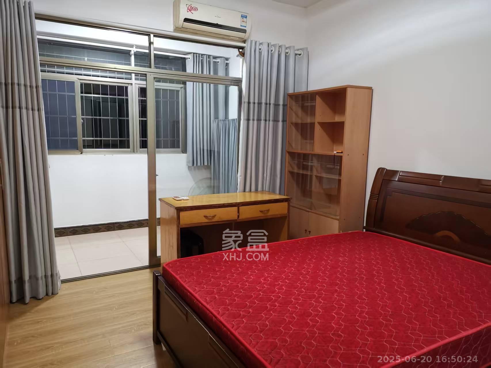师大新华村  4室2厅2卫   4200.00元/月室内图
