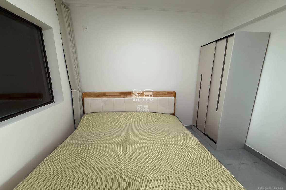 阳光城尚东湾凌云府  3室2厅2卫    2600.0元/月 阳光城尚东湾凌云府  3室2厅2卫    2600.0元/月室内图