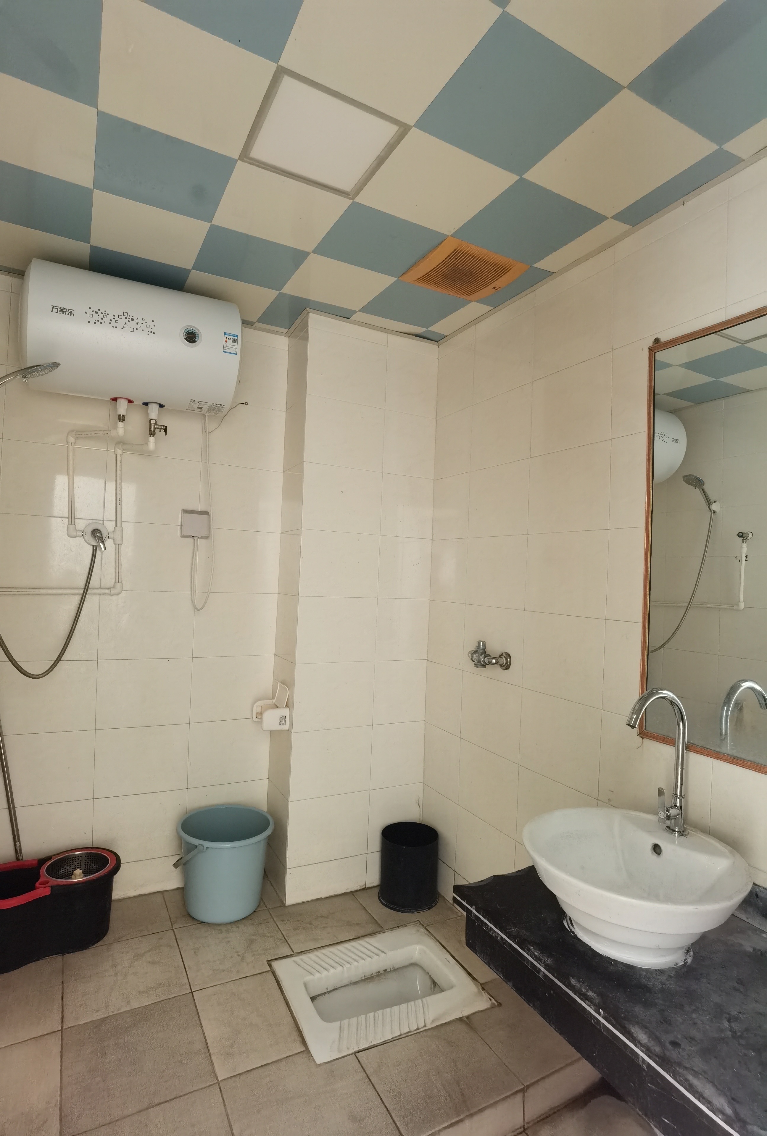 国贸经典 3室2厅1卫 2300.0元/月 国贸经典 3室2厅1卫 2300.0元/月室内图