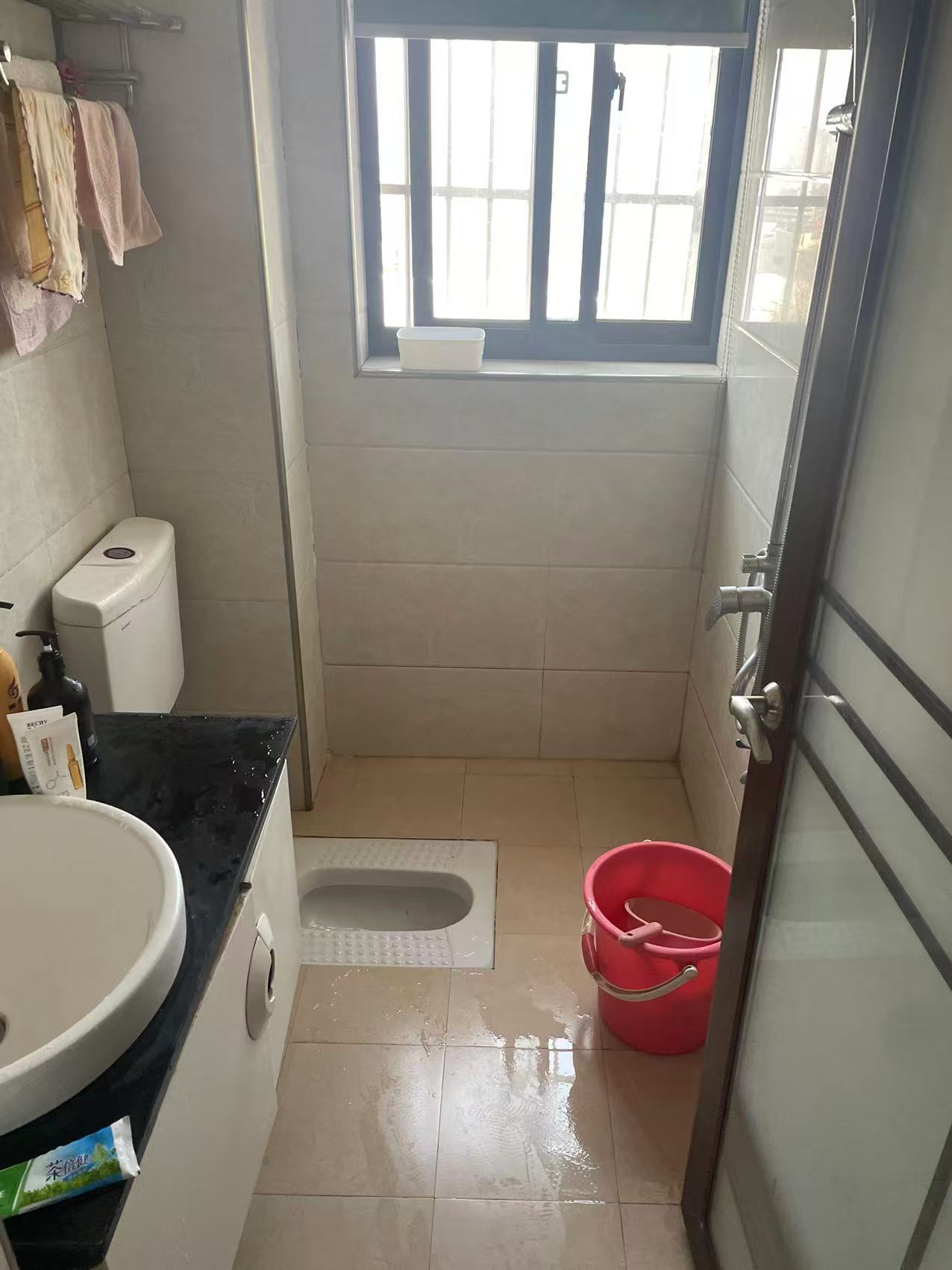 时代华府  3室2厅2卫    2000.0元/月 时代华府  3室2厅2卫    2000.0元/月室内图