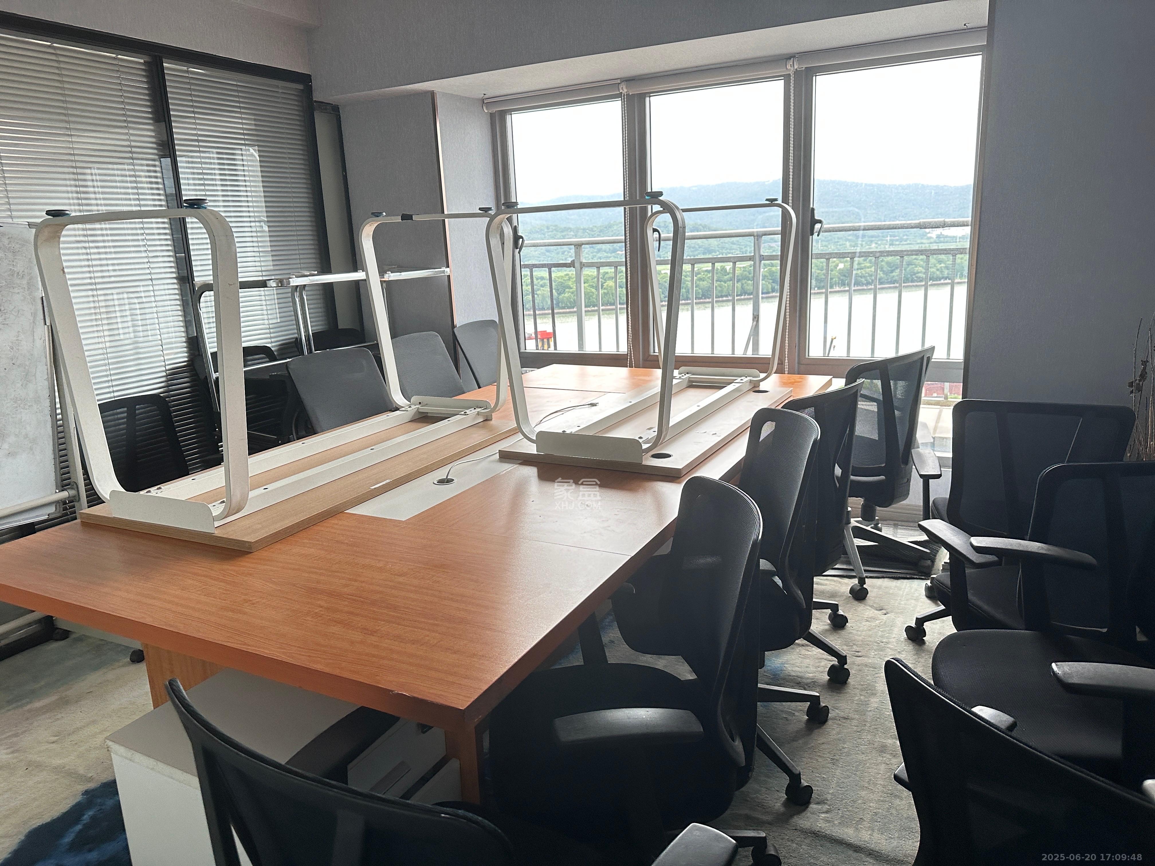 保利国际广场  1室1厅1卫    13000.0元/月室内图