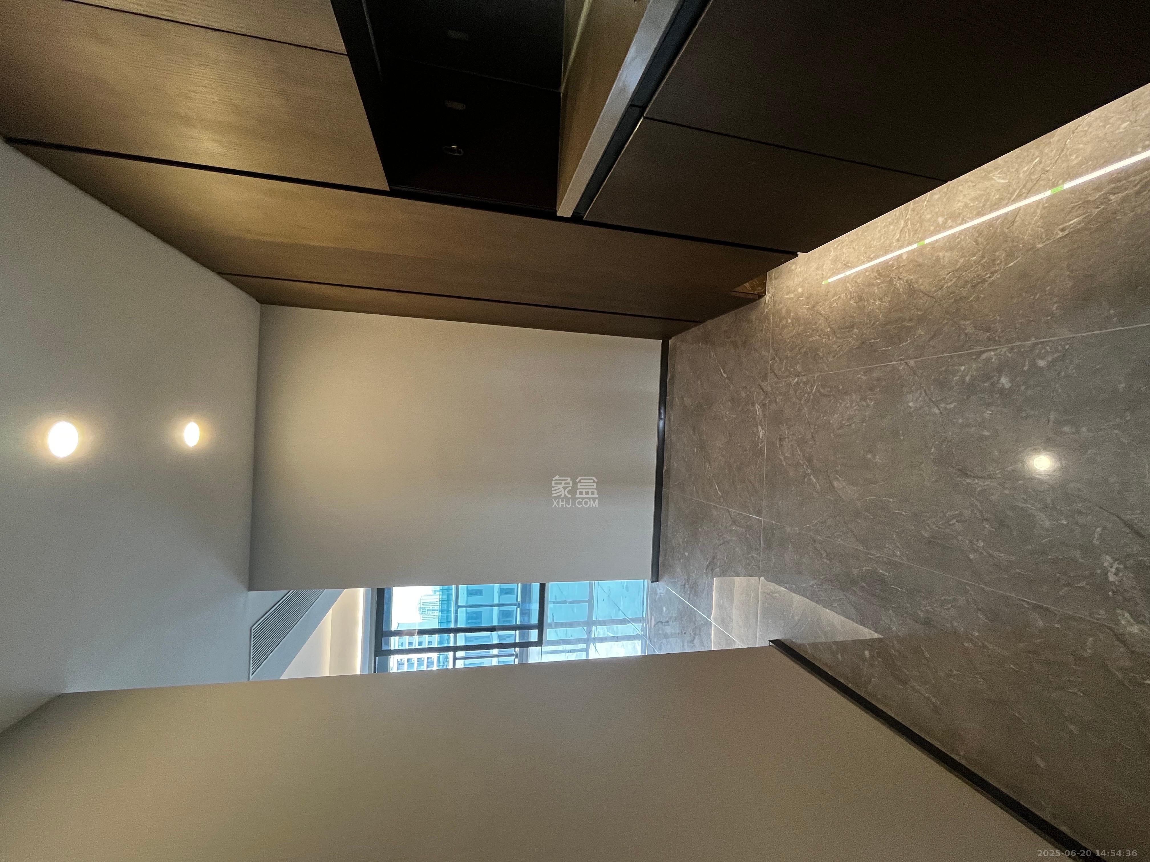 龙湖舜山府 4室2厅2卫 5000.0元/月 龙湖舜山府 4室2厅2卫 5000.0元/月室内图