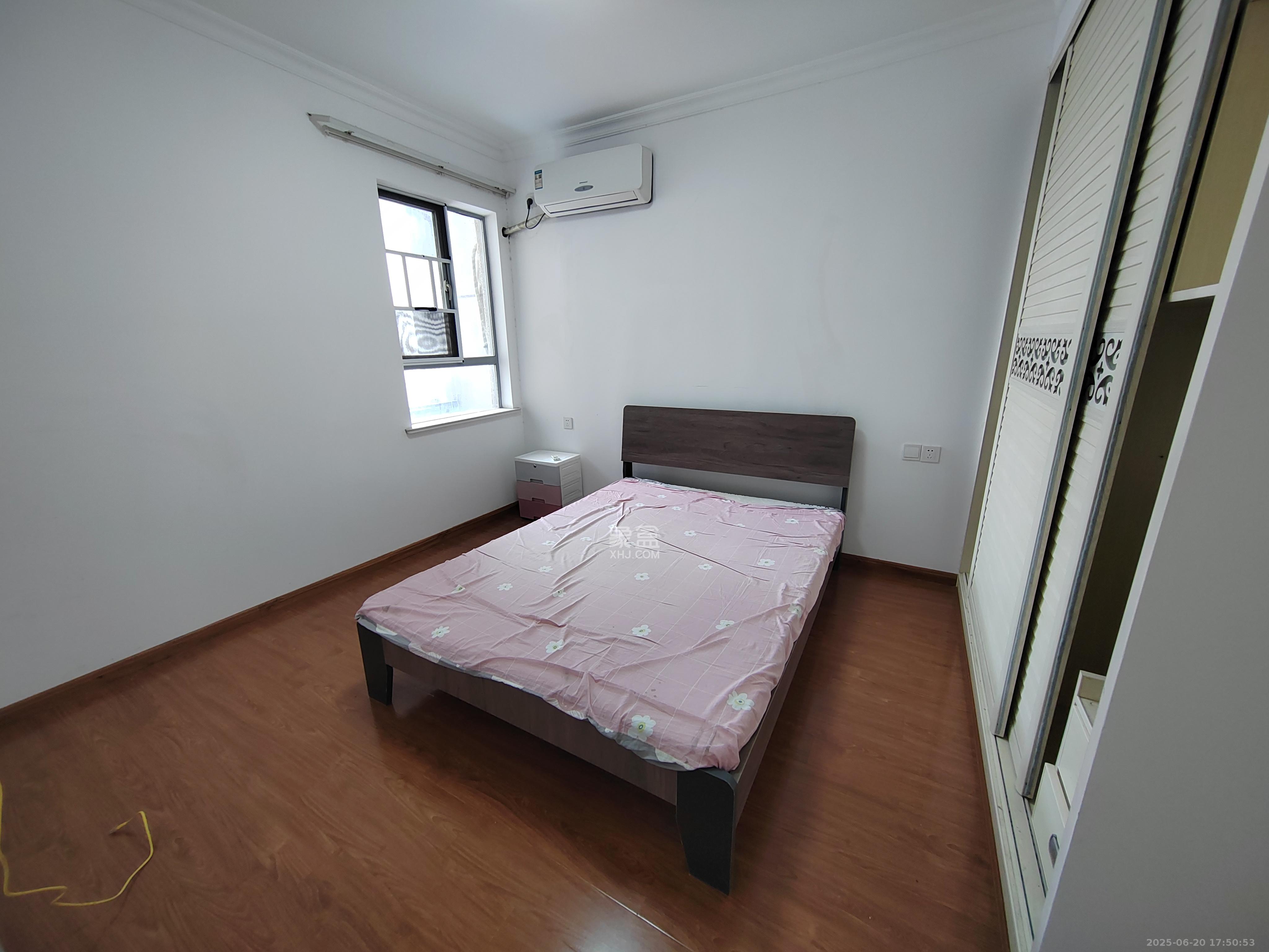 调塘路28号 2室2厅1卫 800.0元/月 调塘路28号 2室2厅1卫 800.0元/月室内图