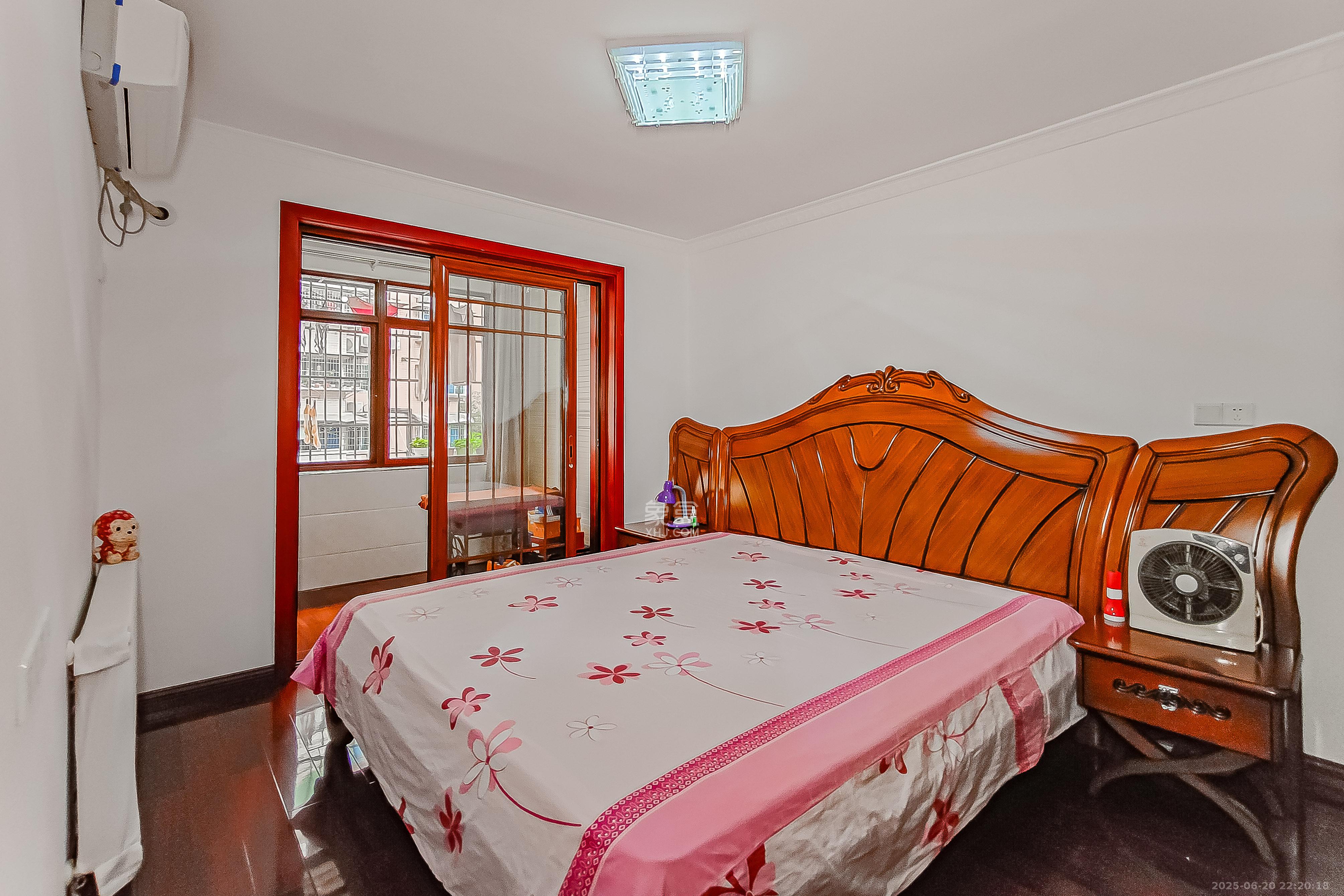 南建公寓  2室2厅1卫    66.0万 南建公寓  2室2厅1卫    66.0万卧室