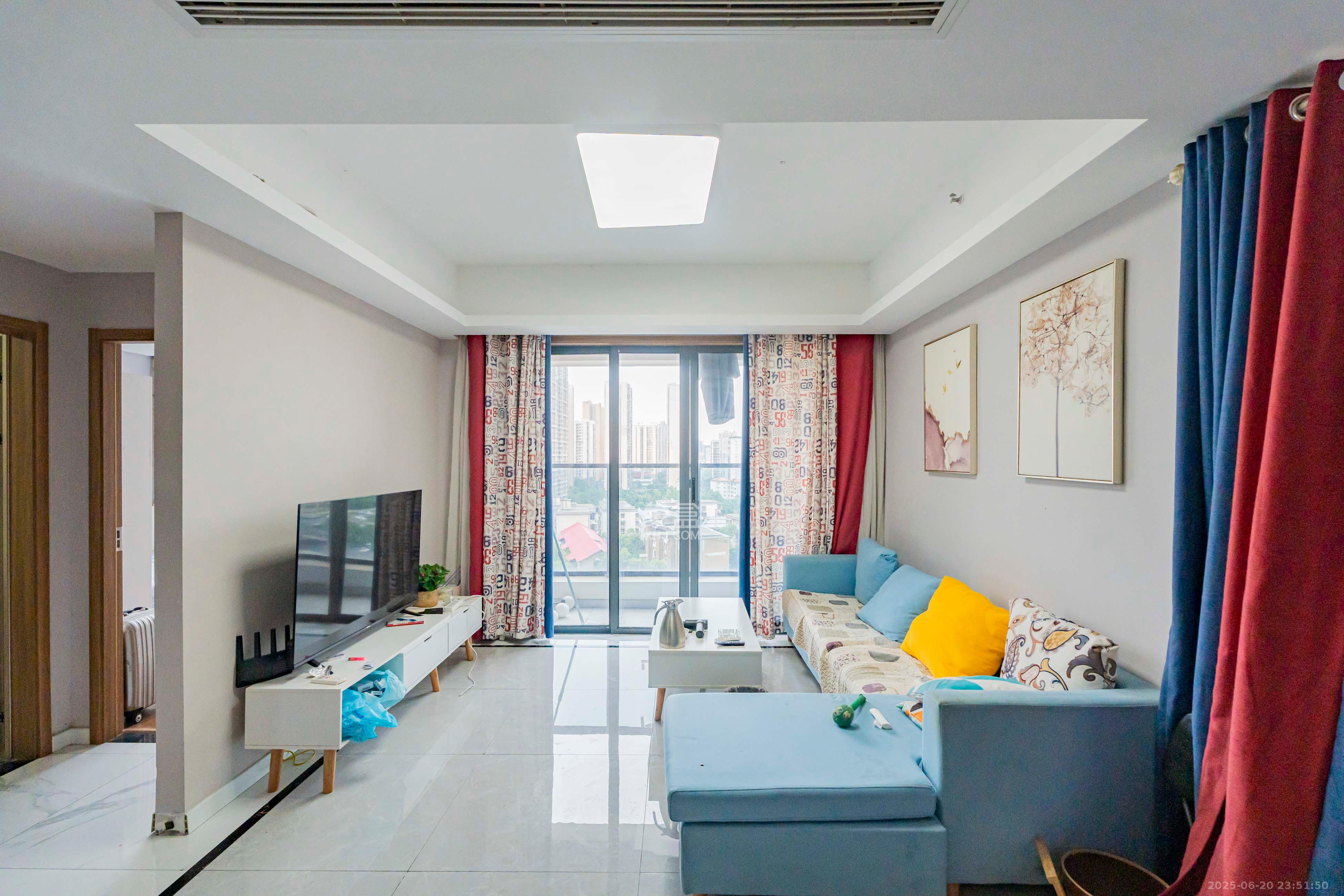 里约荟 2室1厅1卫 70.8万 里约荟 2室1厅1卫 70.8万客厅