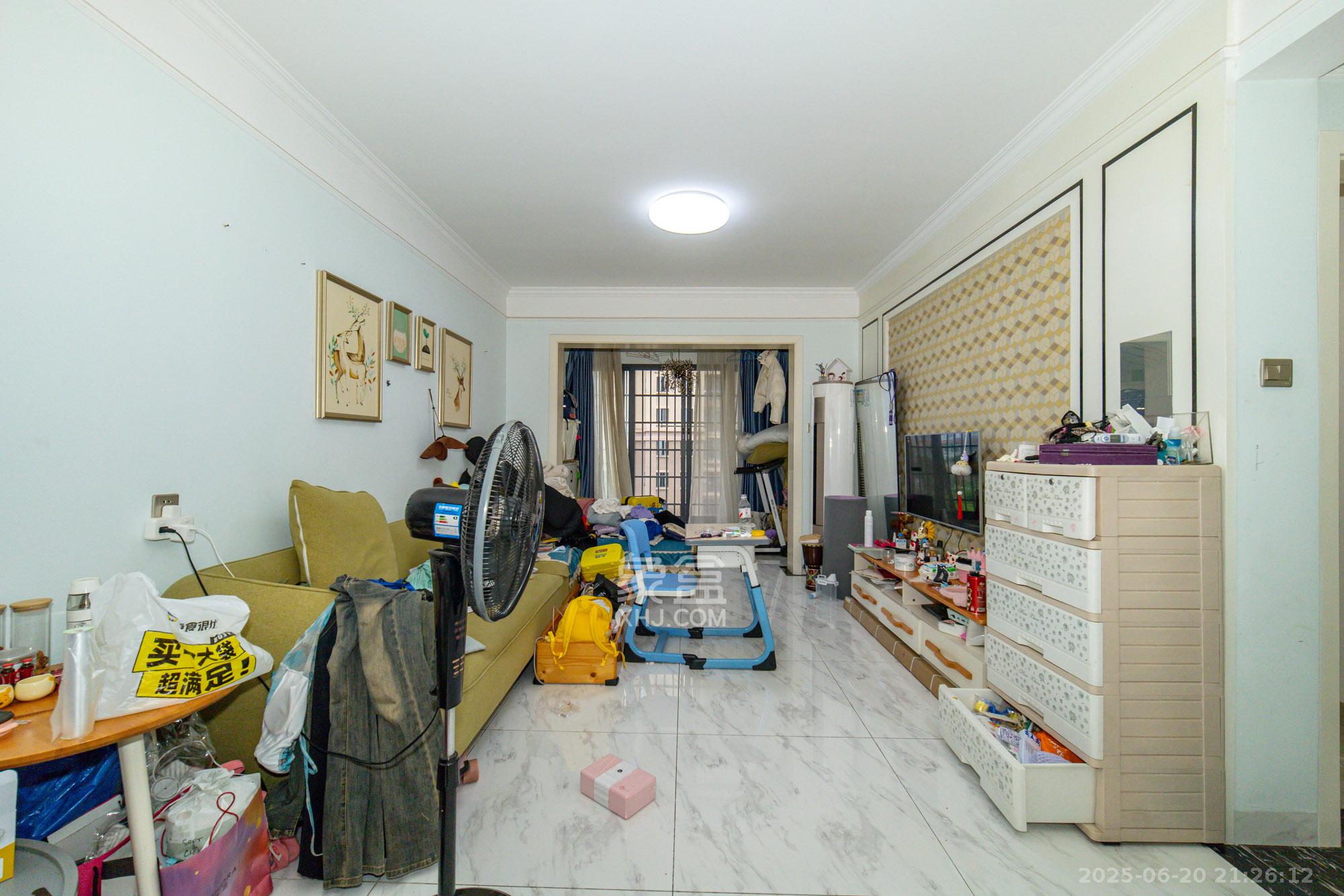 深业睿城 2室2厅1卫 58.8万 深业睿城 2室2厅1卫 58.8万客厅