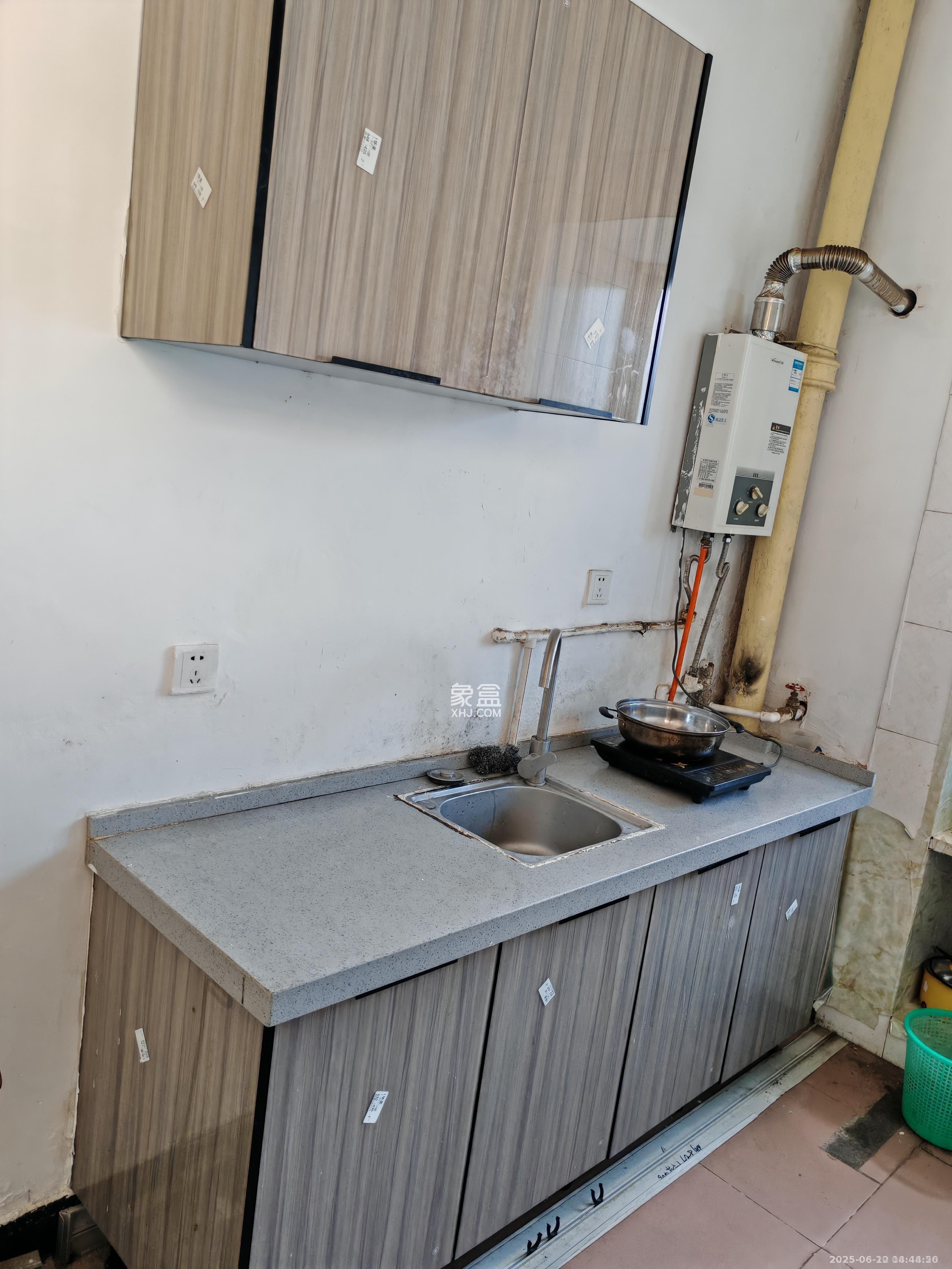 砂子塘社区 2室1厅1卫 1700.0元/月 砂子塘社区 2室1厅1卫 1700.0元/月室内图