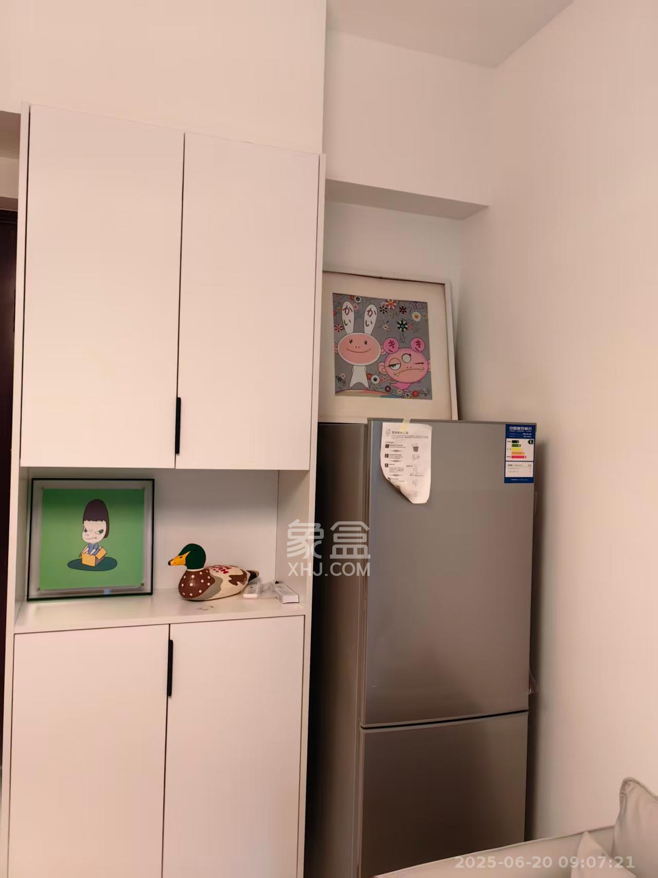 天健城  1室1厅1卫    2300.0元/月室内图