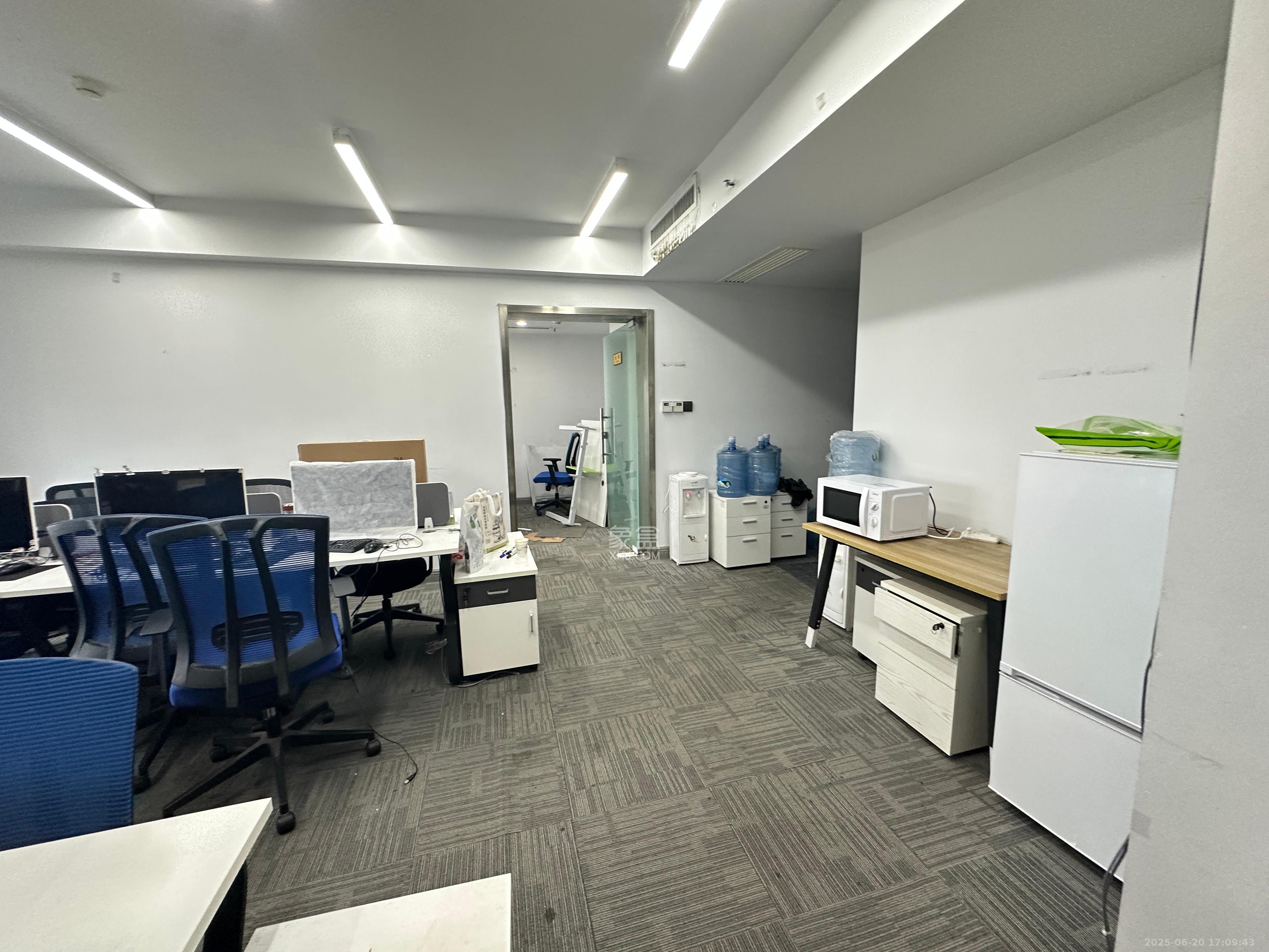 保利国际广场  1室1厅1卫    13000.0元/月室内图