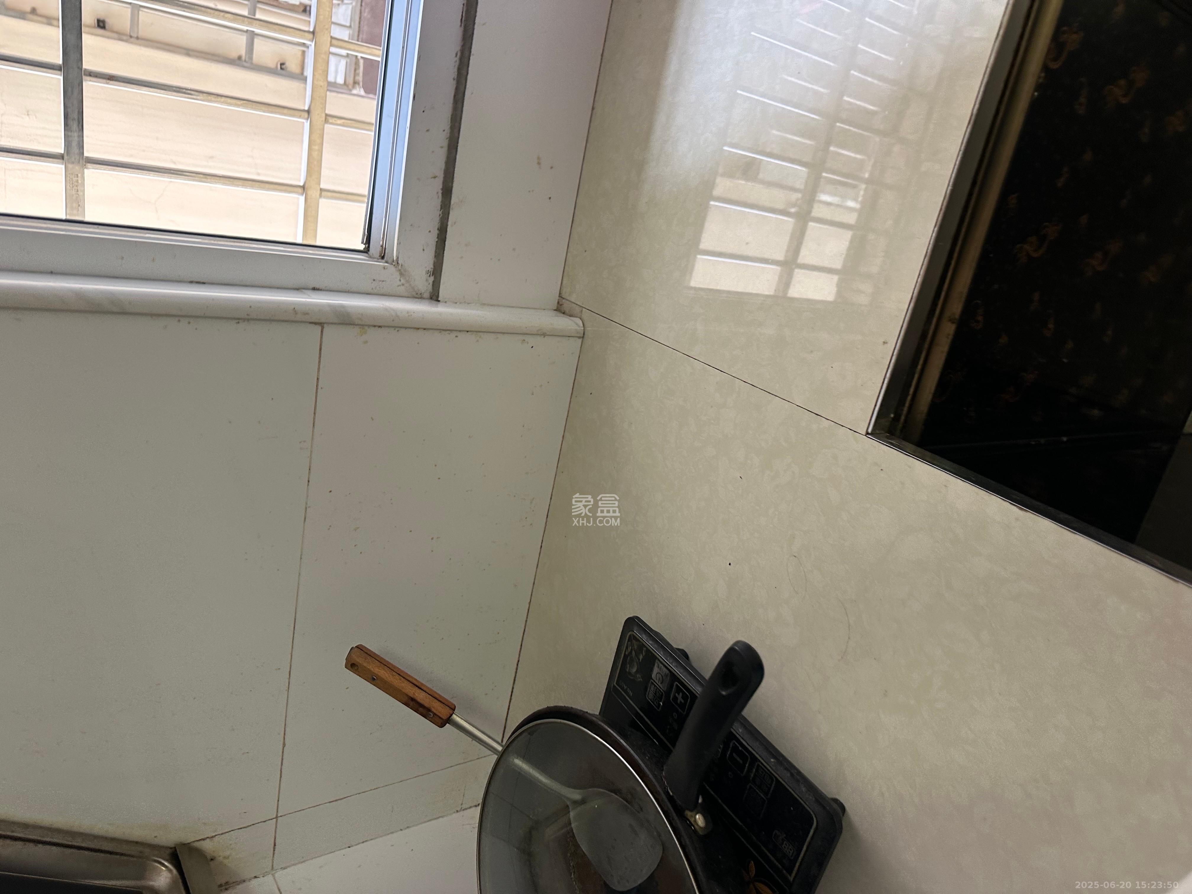 桥头家苑一期  2室1厅1卫    1100.0元/月室内图