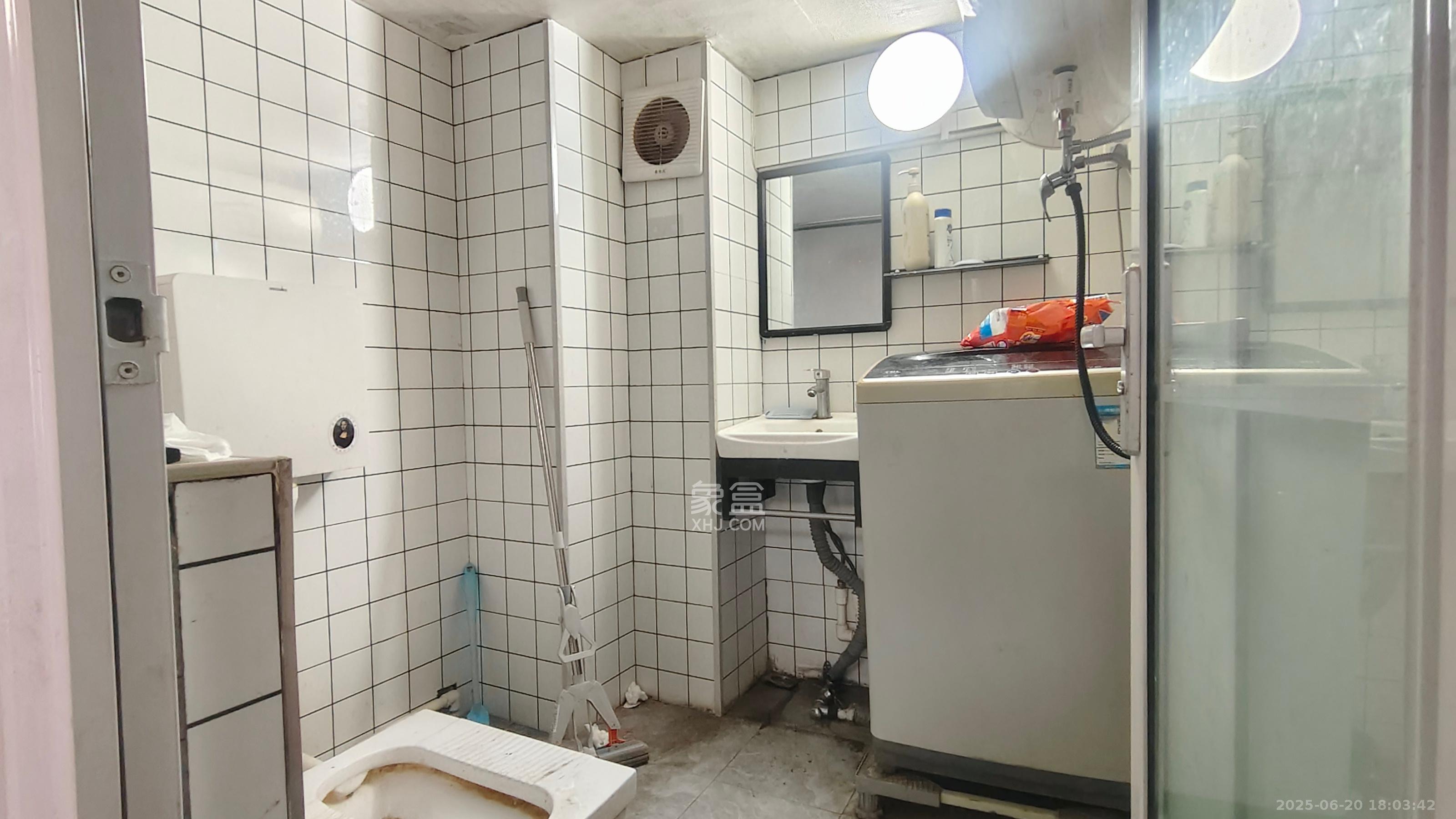 振业城三期  2室2厅1卫    2300.0元/月 振业城三期  2室2厅1卫    2300.0元/月室内图