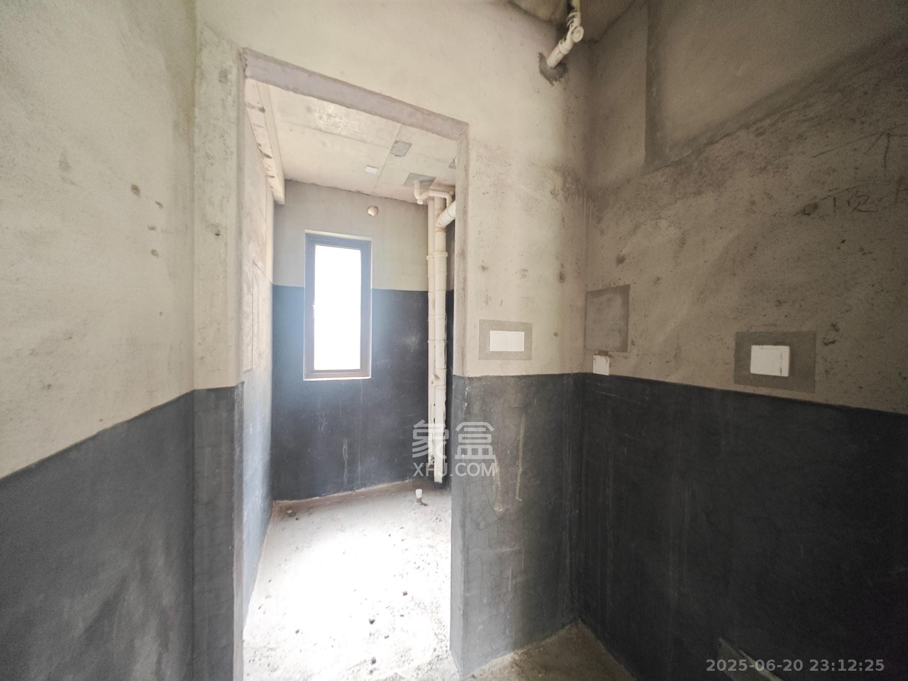 保利城(中航城国际社区、郡原美村) 4室2厅2卫 115.8万 保利城(中航城国际社区、郡原美村) 4室2厅2卫 115.8万其他