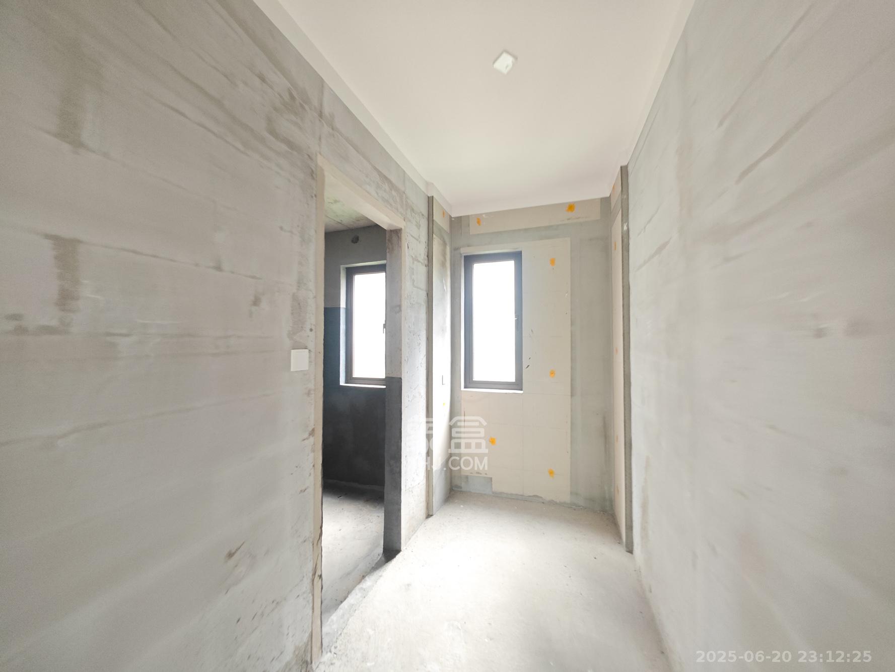 保利城(中航城国际社区、郡原美村) 4室2厅2卫 115.8万 保利城(中航城国际社区、郡原美村) 4室2厅2卫 115.8万其他