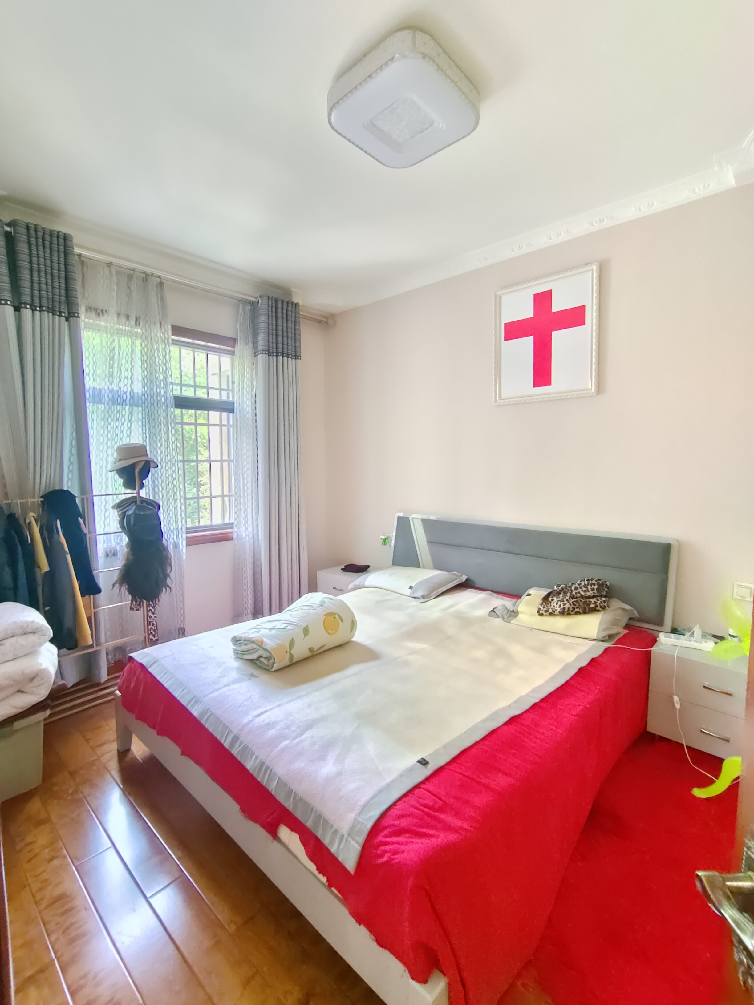 天门壹号  3室2厅2卫    2000.0元/月 天门壹号  3室2厅2卫    2000.0元/月