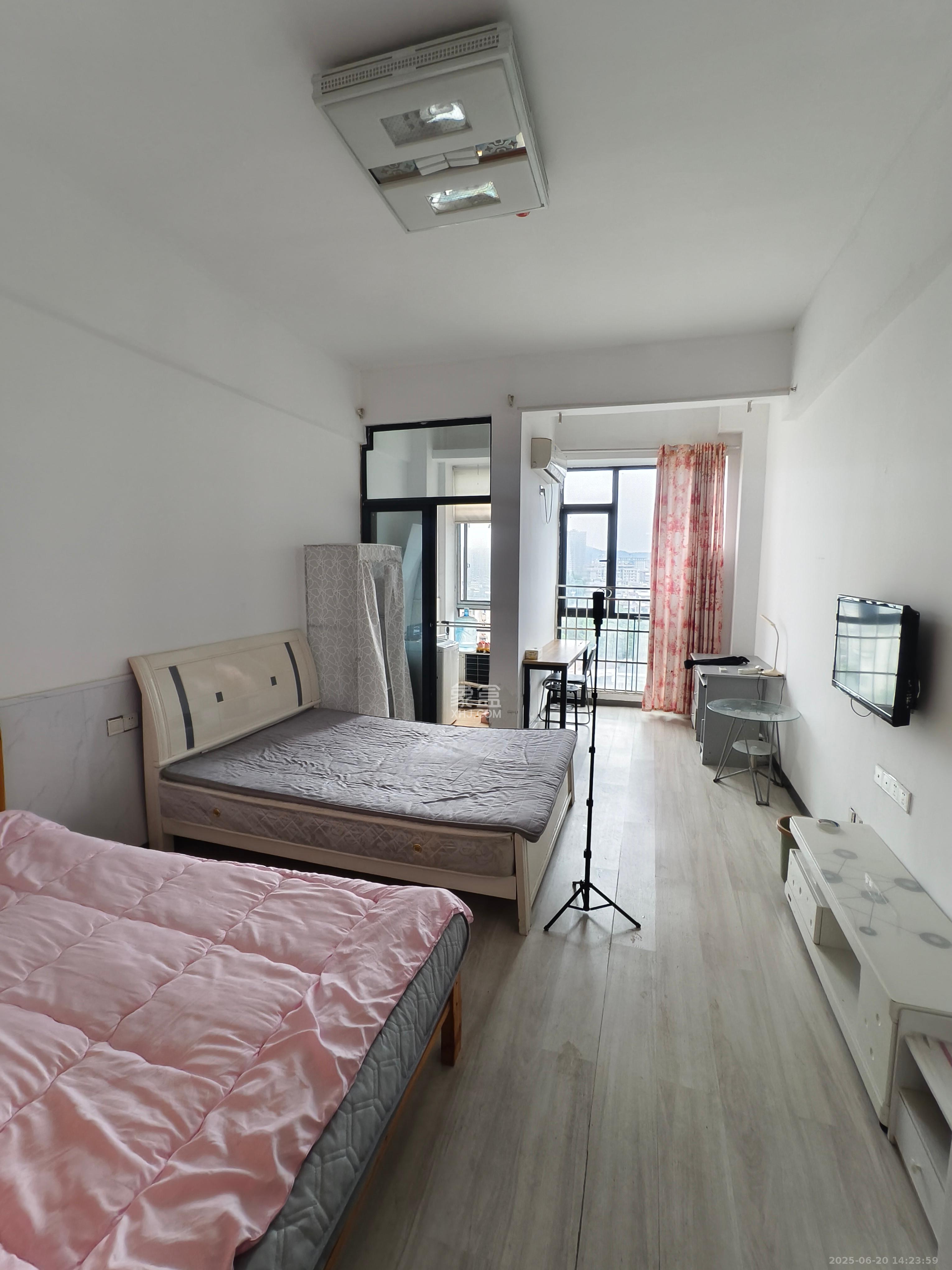 长房时代城  1室0厅1卫    1250.0元/月 长房时代城  1室0厅1卫    1250.0元/月室内图