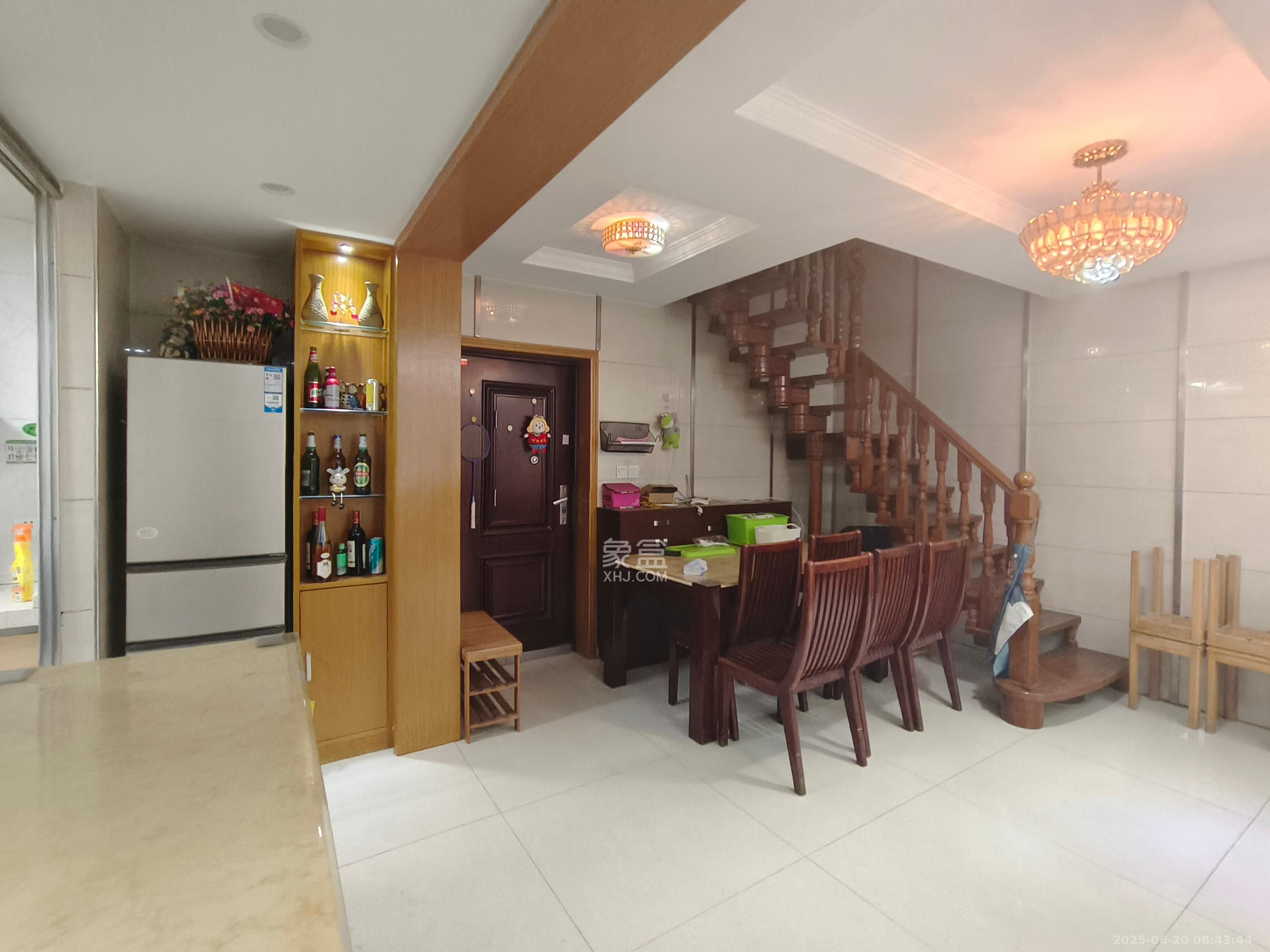 保利麓谷林语E区  4室2厅1卫    2800.0元/月室内图