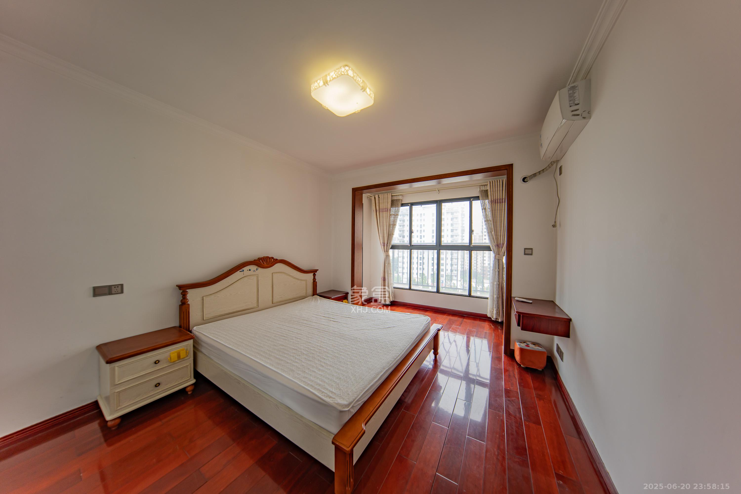 中建麓山和苑  3室2厅2卫    84.0万 中建麓山和苑  3室2厅2卫    84.0万卧室