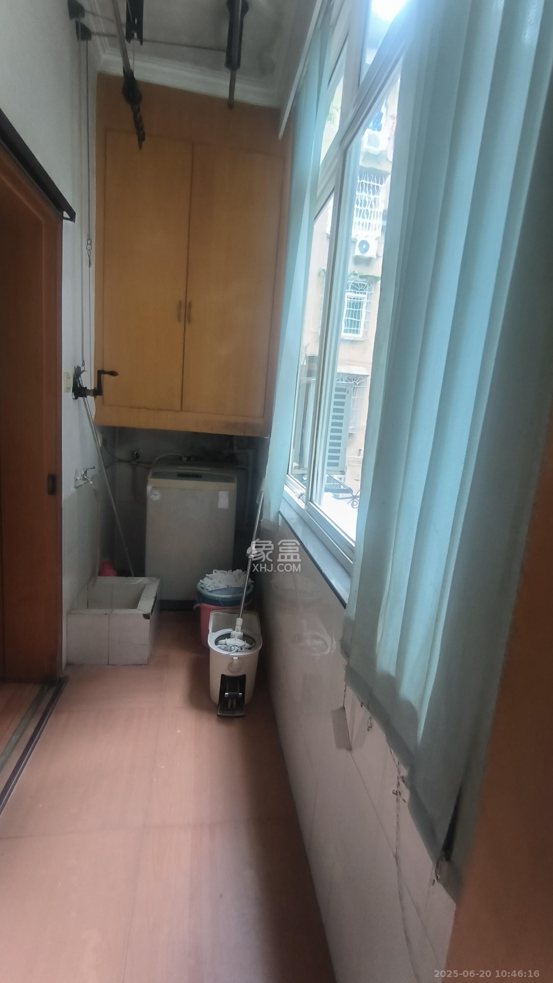 湘农桥社区  3室2厅1卫   1700.00元/月室内图