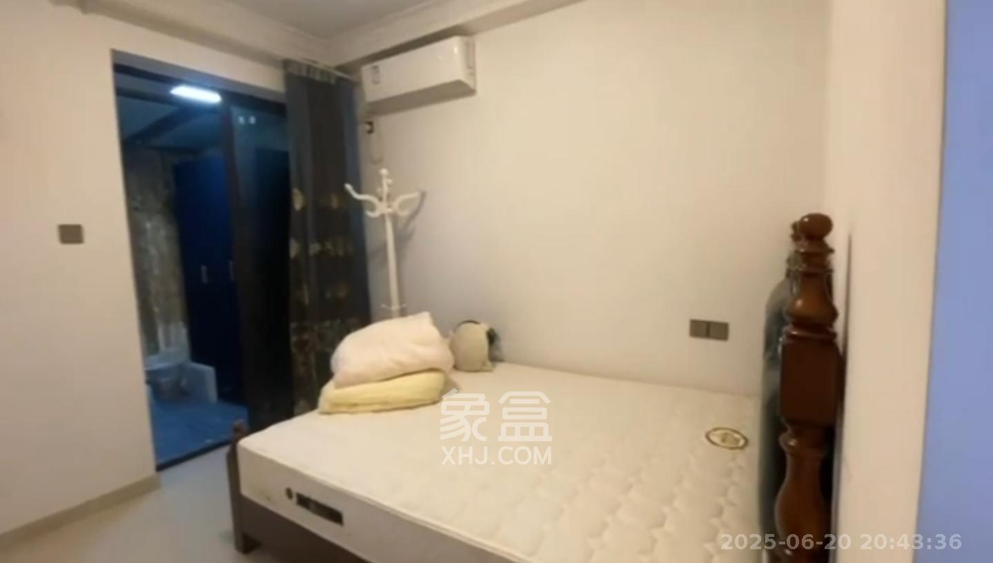 郡原居里  3室2厅1卫    2000.0元/月室内图