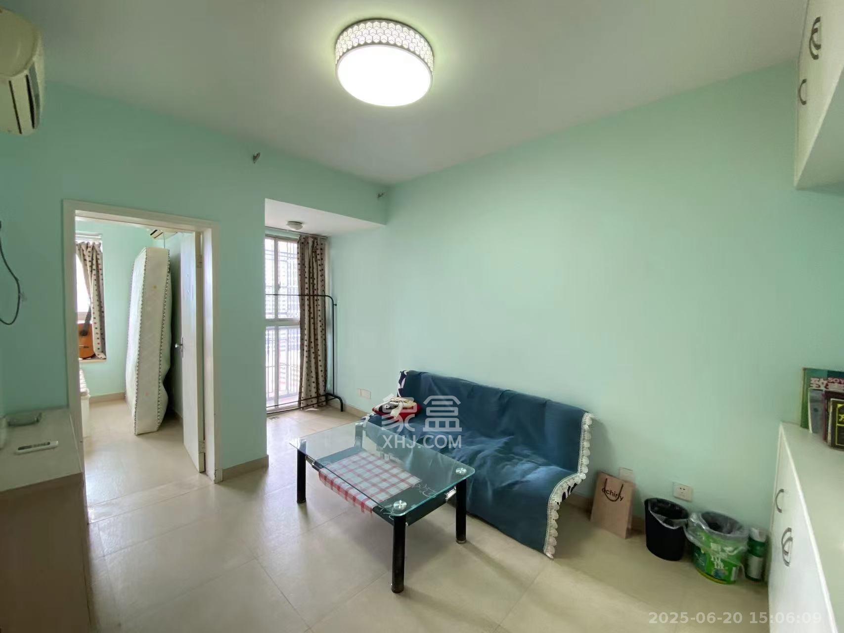 白沙晶城  1室1厅1卫    1900.0元/月 白沙晶城  1室1厅1卫    1900.0元/月室内图1