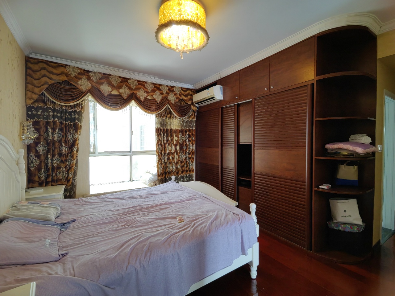 金园小区 4室2厅1卫 2500.0元/月 金园小区 4室2厅1卫 2500.0元/月室内图