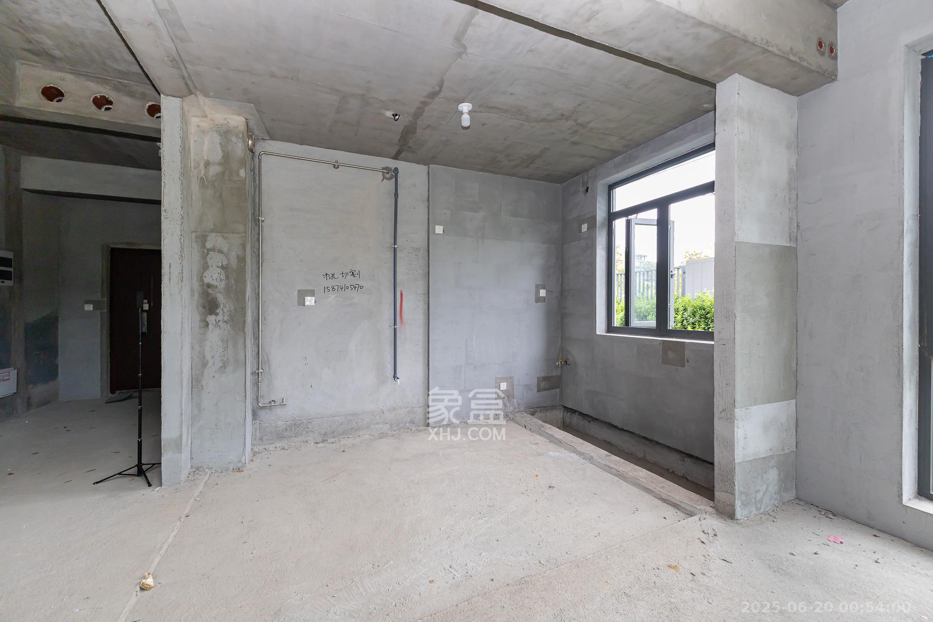 新城观山印 5室2厅2卫 350.0万 新城观山印 5室2厅2卫 350.0万厨房