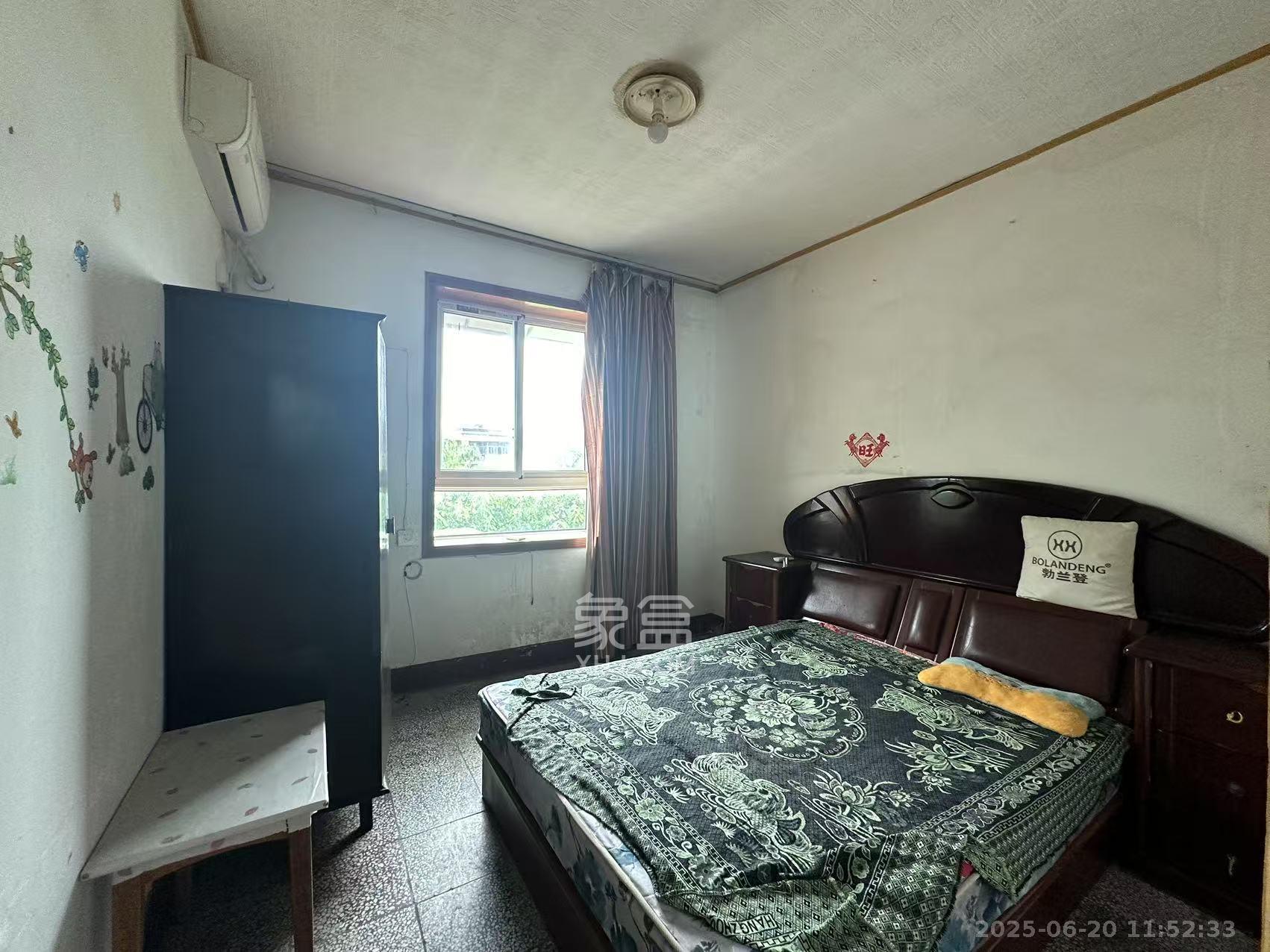 人民新村 3室1厅1卫 1500.0元/月 人民新村 3室1厅1卫 1500.0元/月室内图