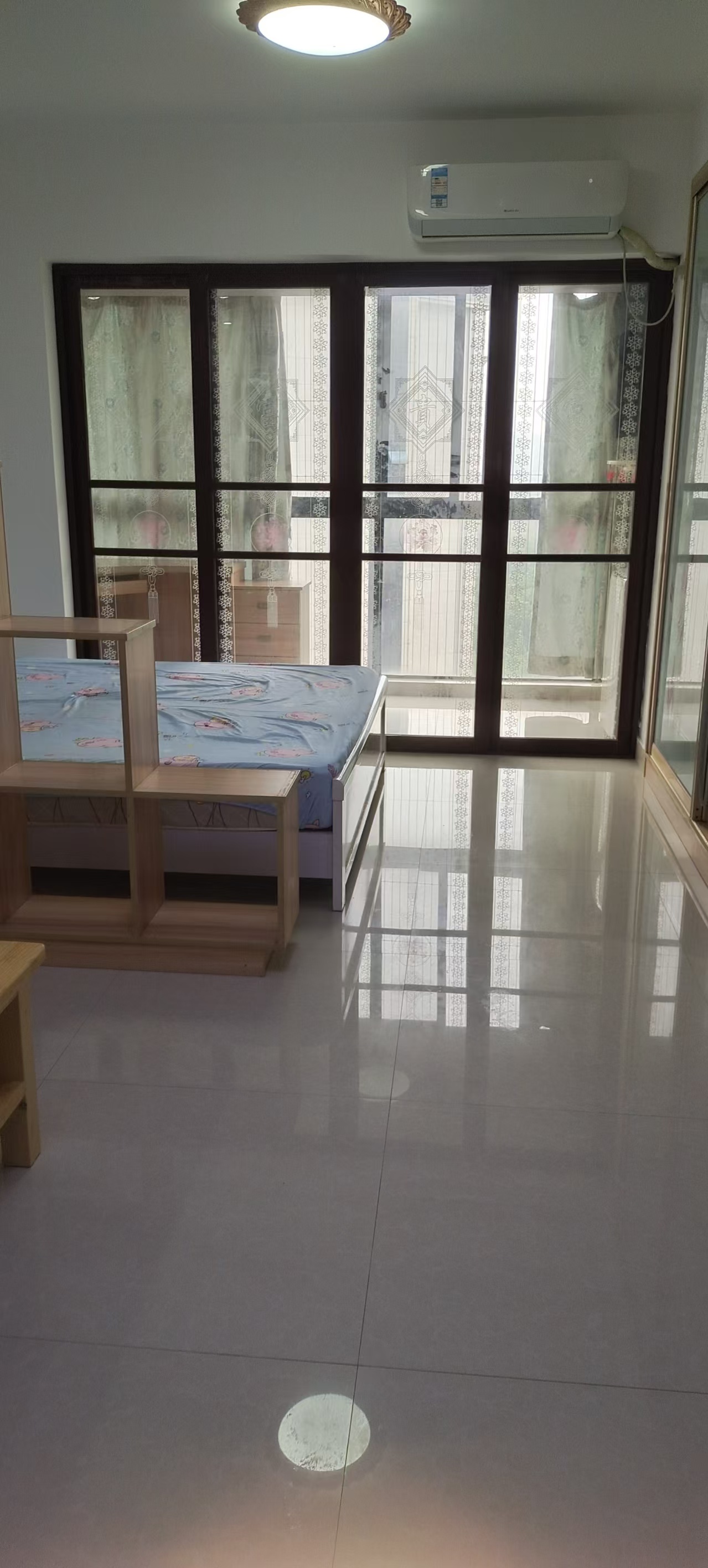 尚书房 1室1厅1卫 1250.0元/月 尚书房 1室1厅1卫 1250.0元/月室内图