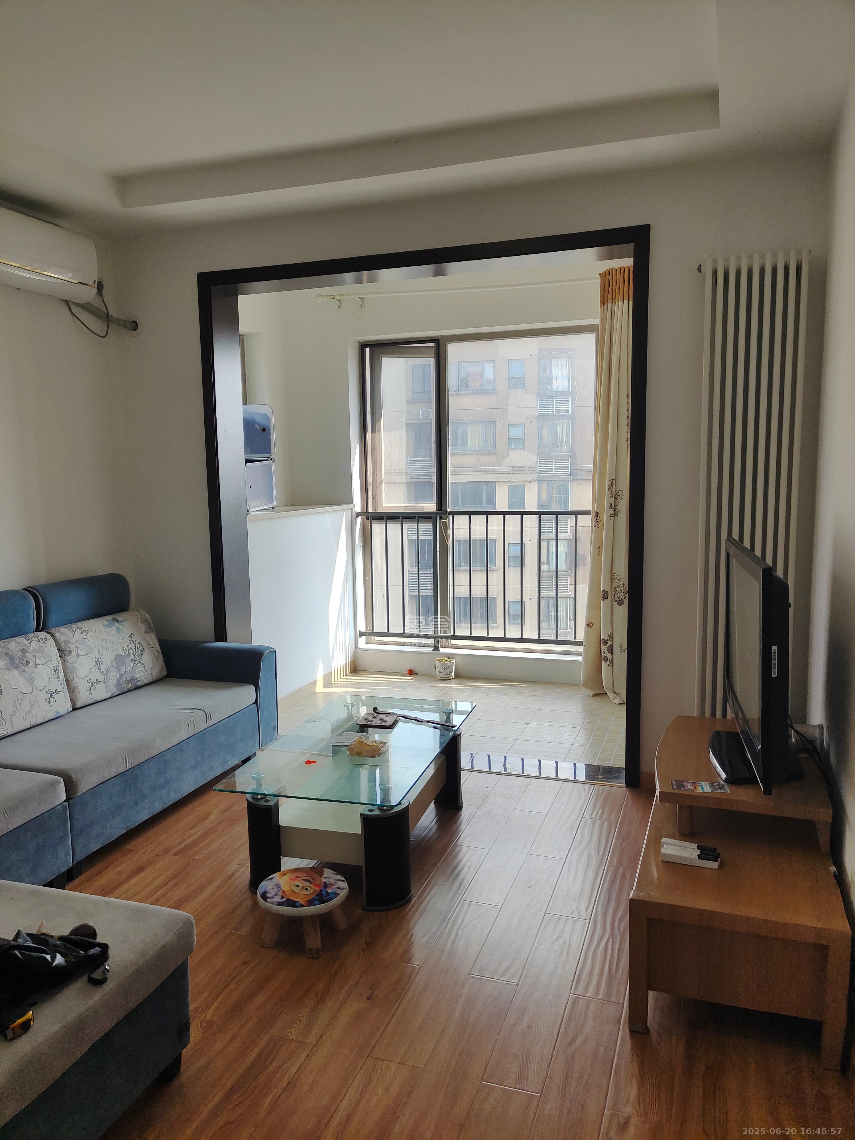 怡海星城 2室2厅1卫 1600.0元/月 怡海星城 2室2厅1卫 1600.0元/月室内图