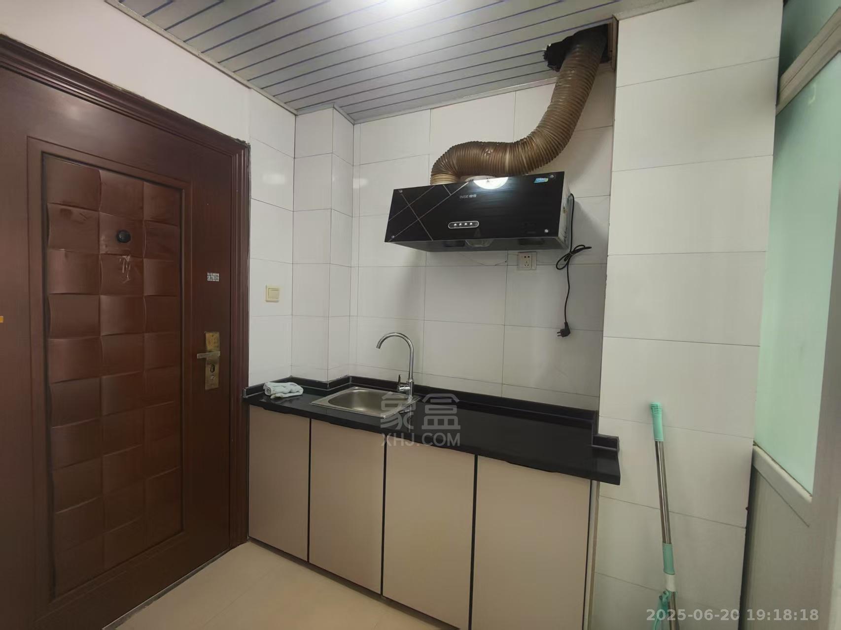 尚格名城向左向右 1室1厅1卫 1200.0元/月 尚格名城向左向右 1室1厅1卫 1200.0元/月室内图