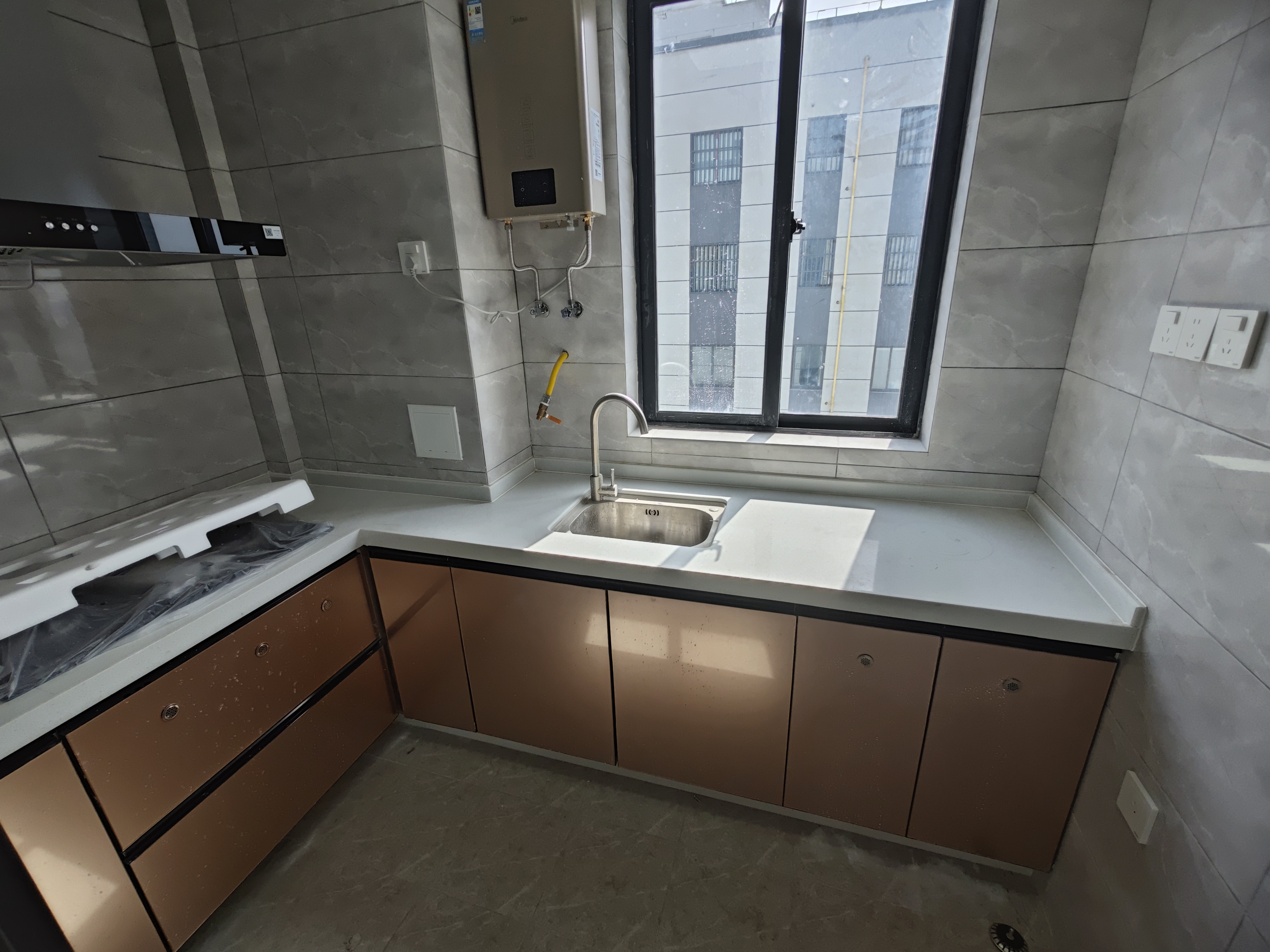 电白雅居 1室1厅1卫 1600.0元/月 电白雅居 1室1厅1卫 1600.0元/月室内图