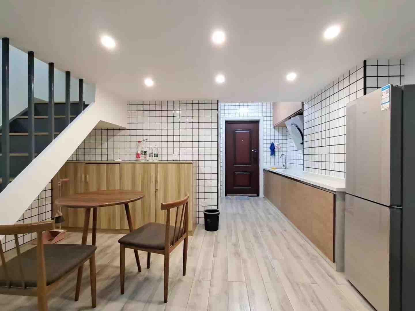 华南城市广场  1室1厅1卫   1500.00元/月室内图