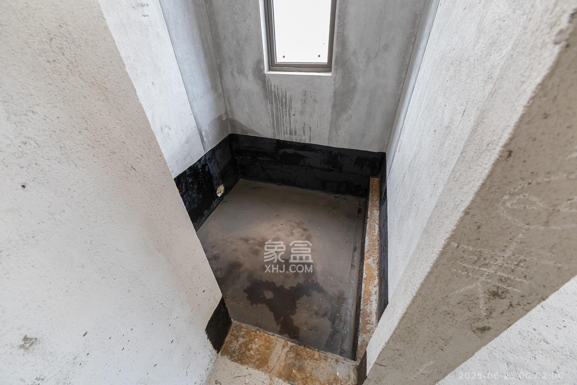 润和湘江天地D区 4室2厅2卫 139.0万 润和湘江天地D区 4室2厅2卫 139.0万卫生间