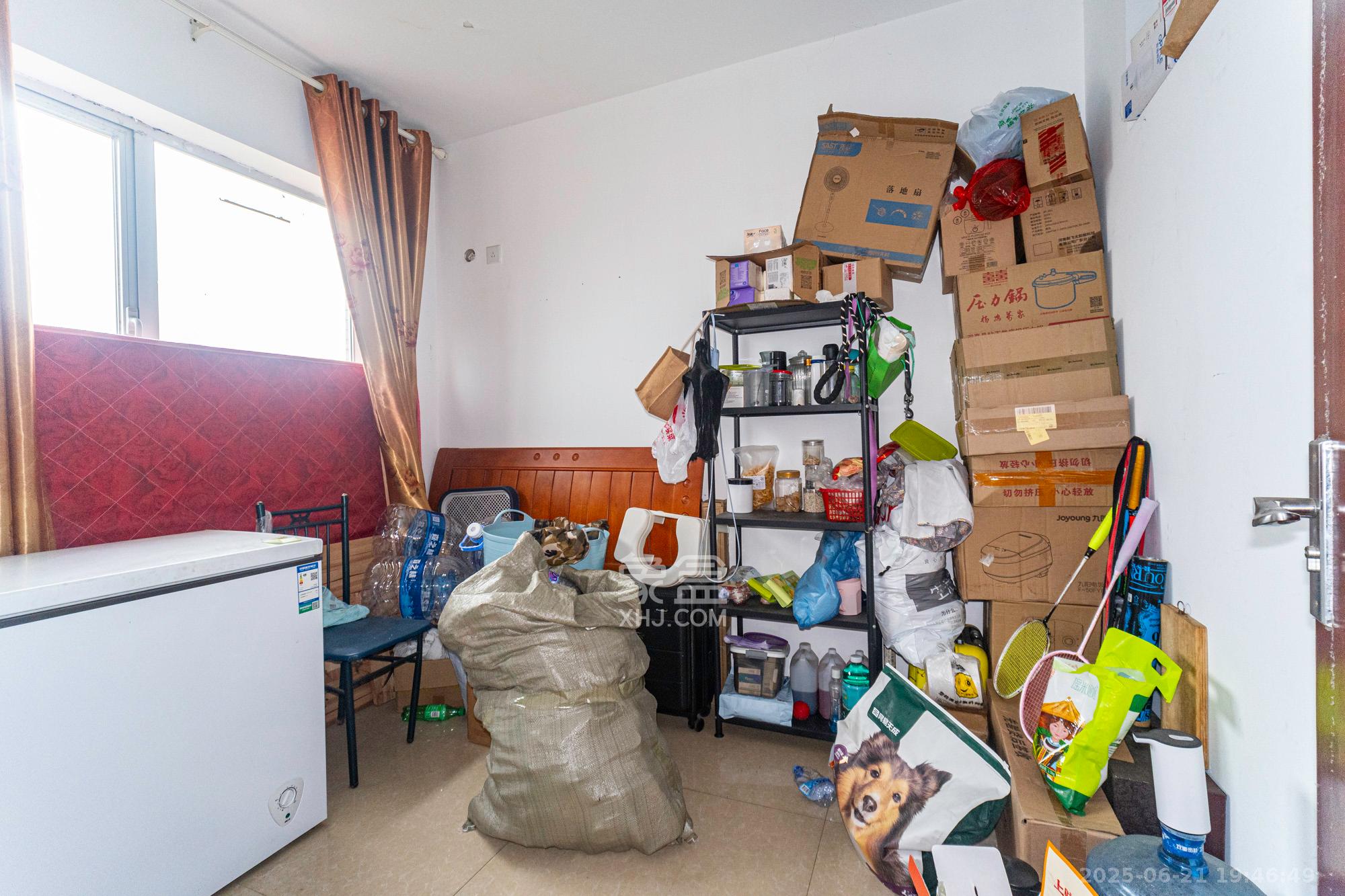 恒广国际物流园  3室2厅2卫    39.8万 恒广国际物流园  3室2厅2卫    39.8万卧室