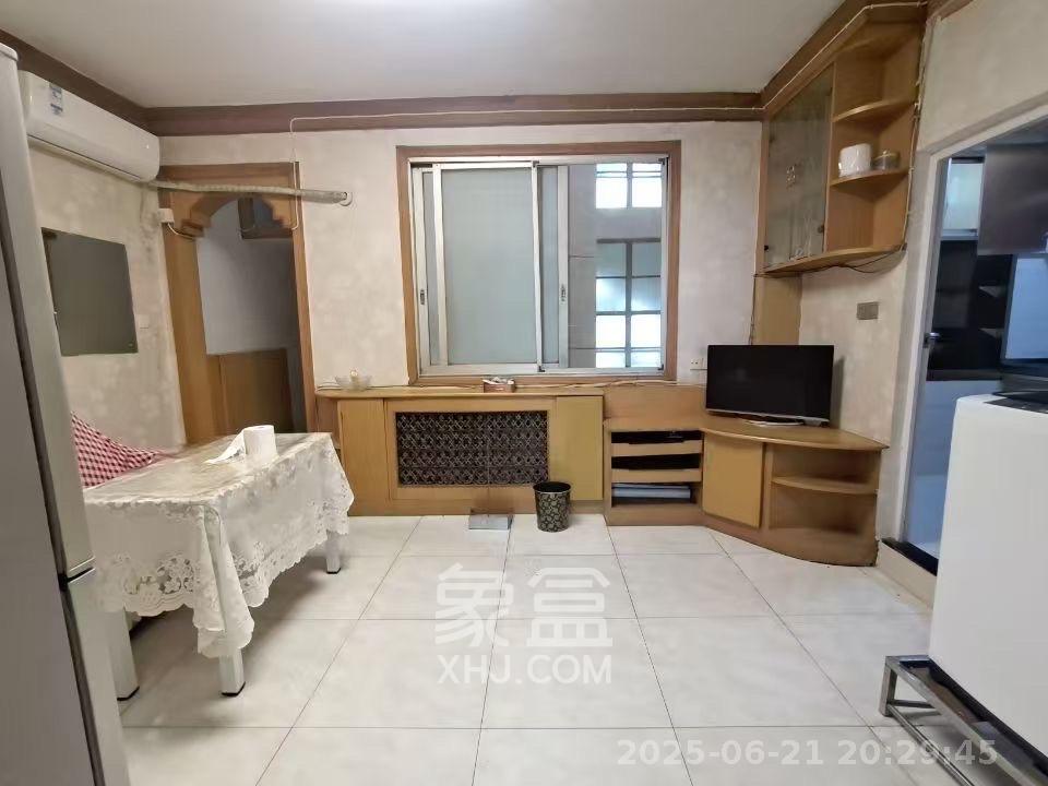 省政府五所  2室1厅1卫   2800.00元/月室内图