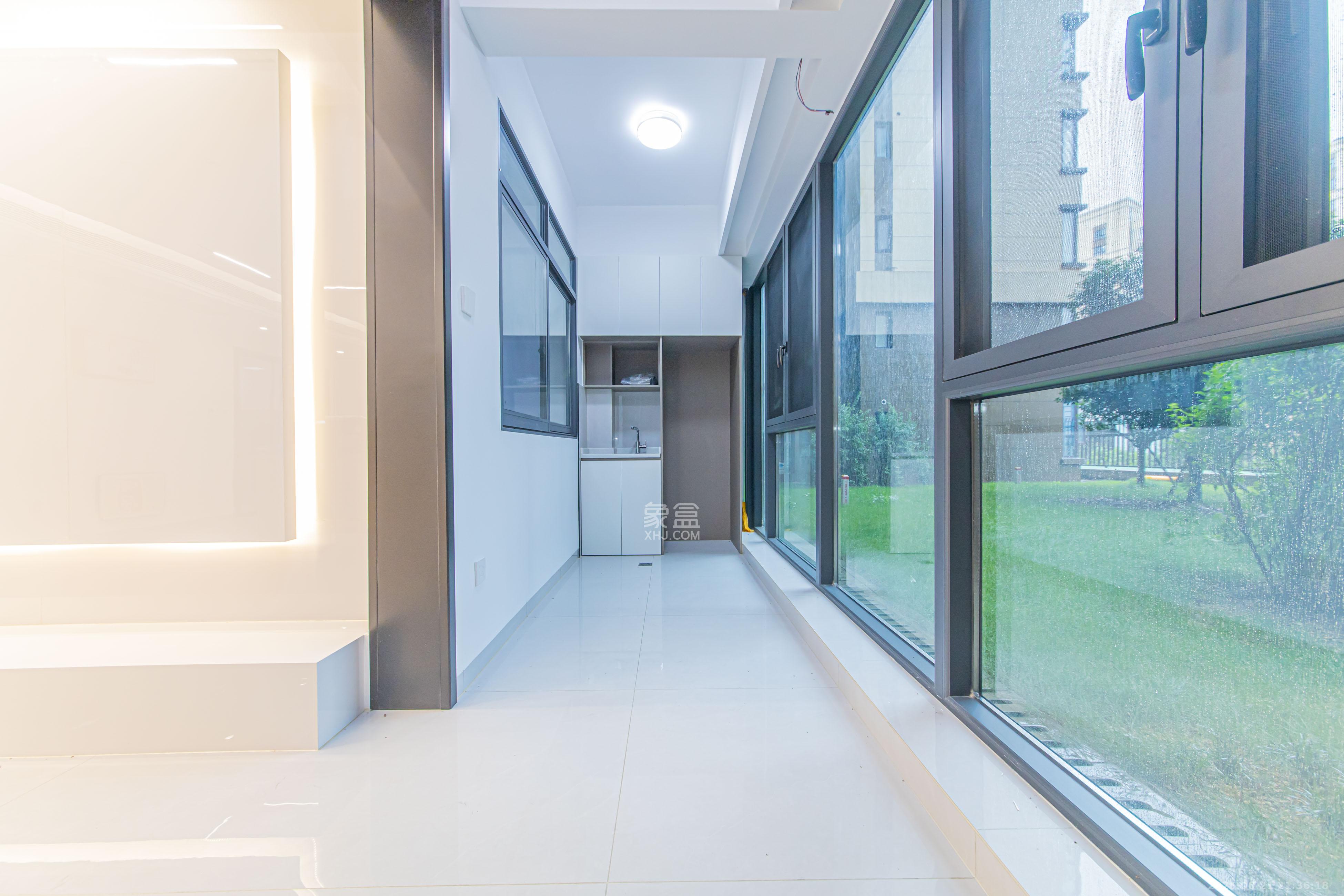 北辰中央公园E区 4室2厅2卫 155.0万 北辰中央公园E区 4室2厅2卫 155.0万阳台