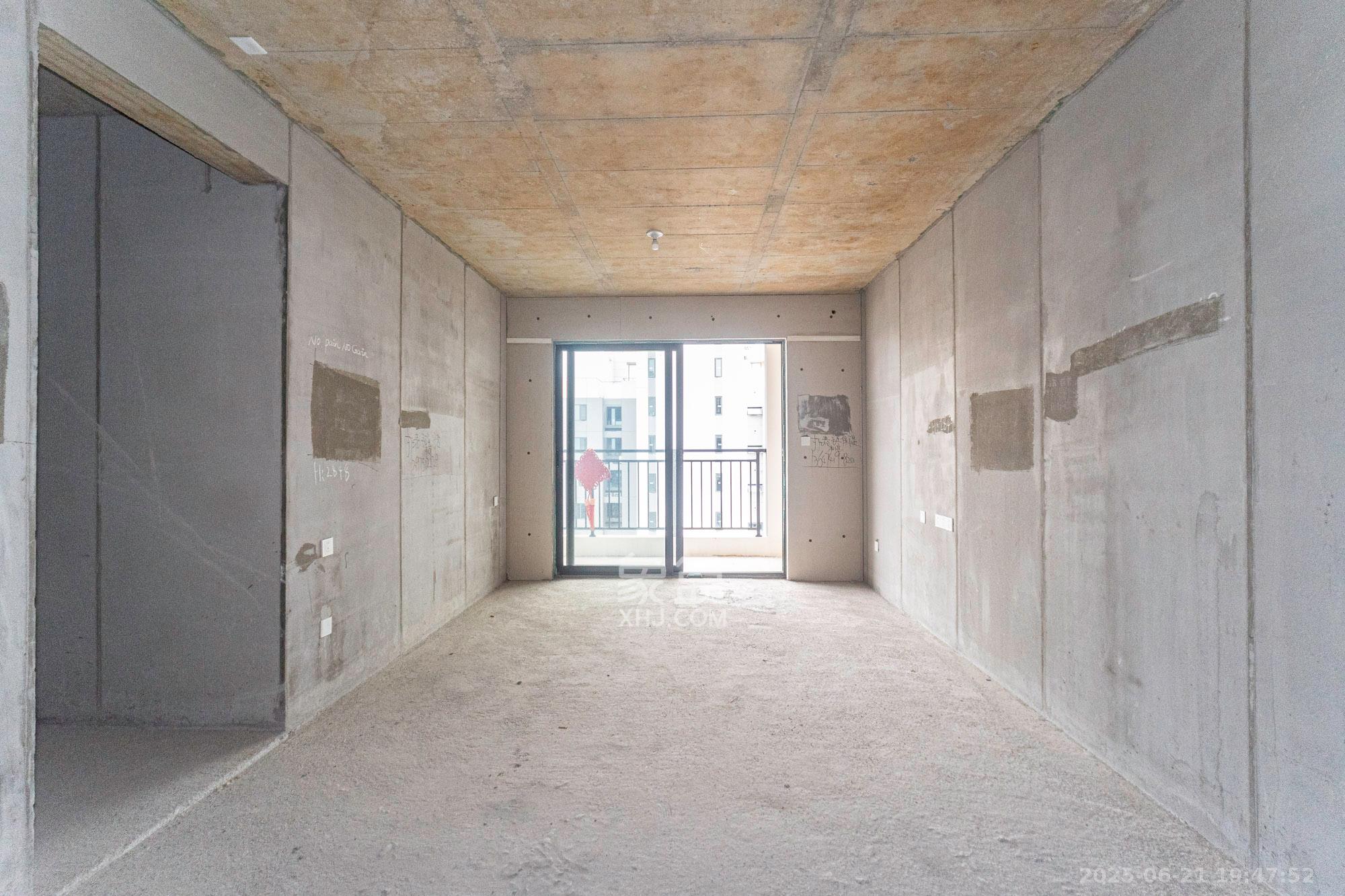 和顺府  4室2厅2卫    101.8万 和顺府  4室2厅2卫    101.8万