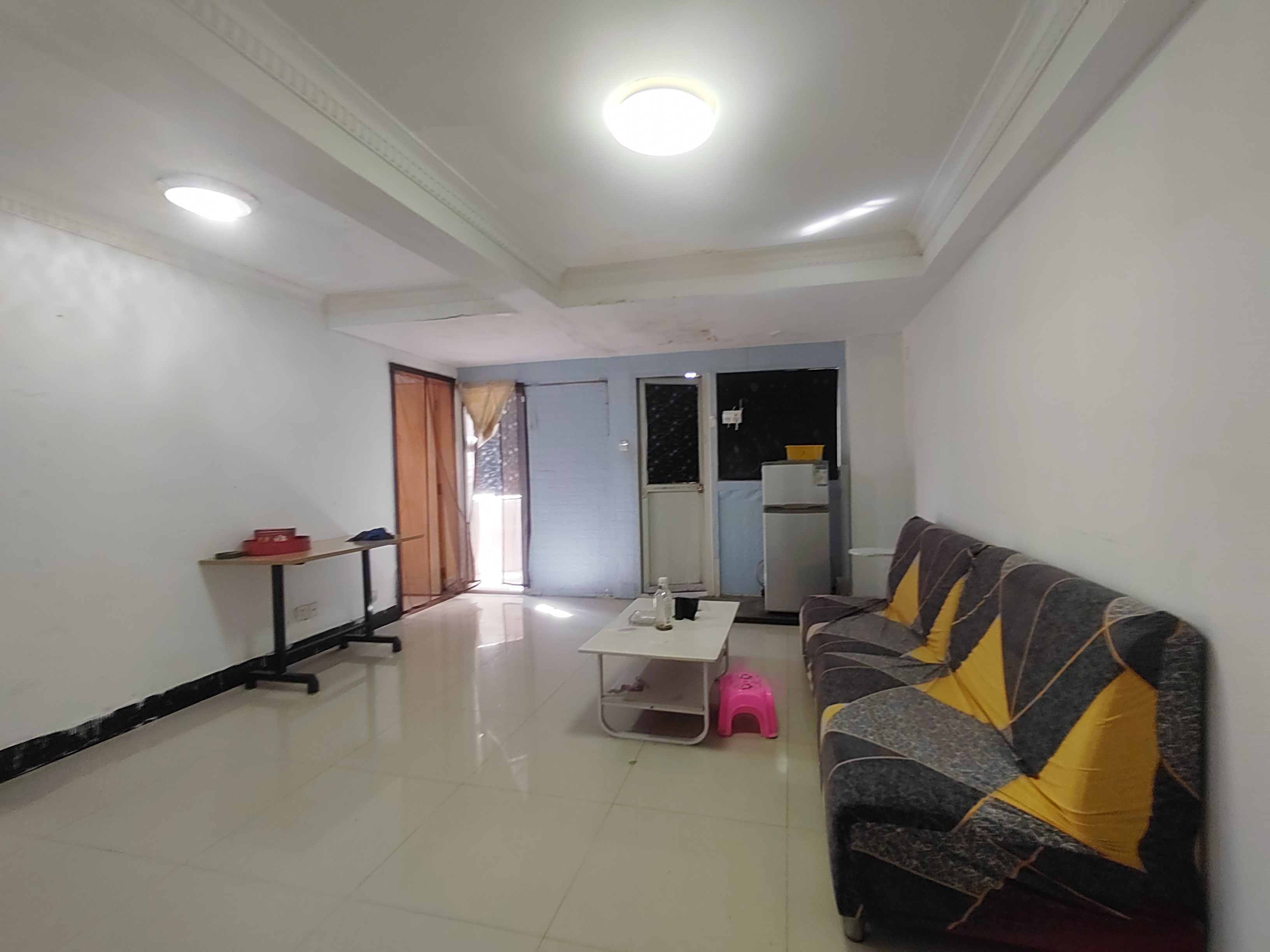 湖景公寓 2室1厅1卫 1500.0元/月 湖景公寓 2室1厅1卫 1500.0元/月室内图