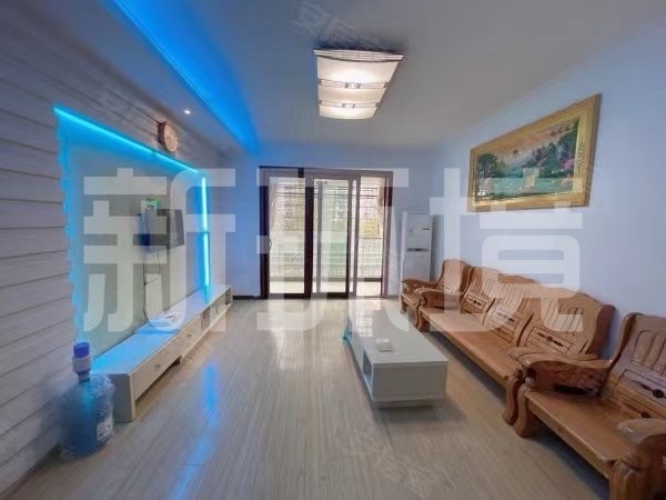 阳光水岸  3室2厅2卫   1300.00元/月室内图