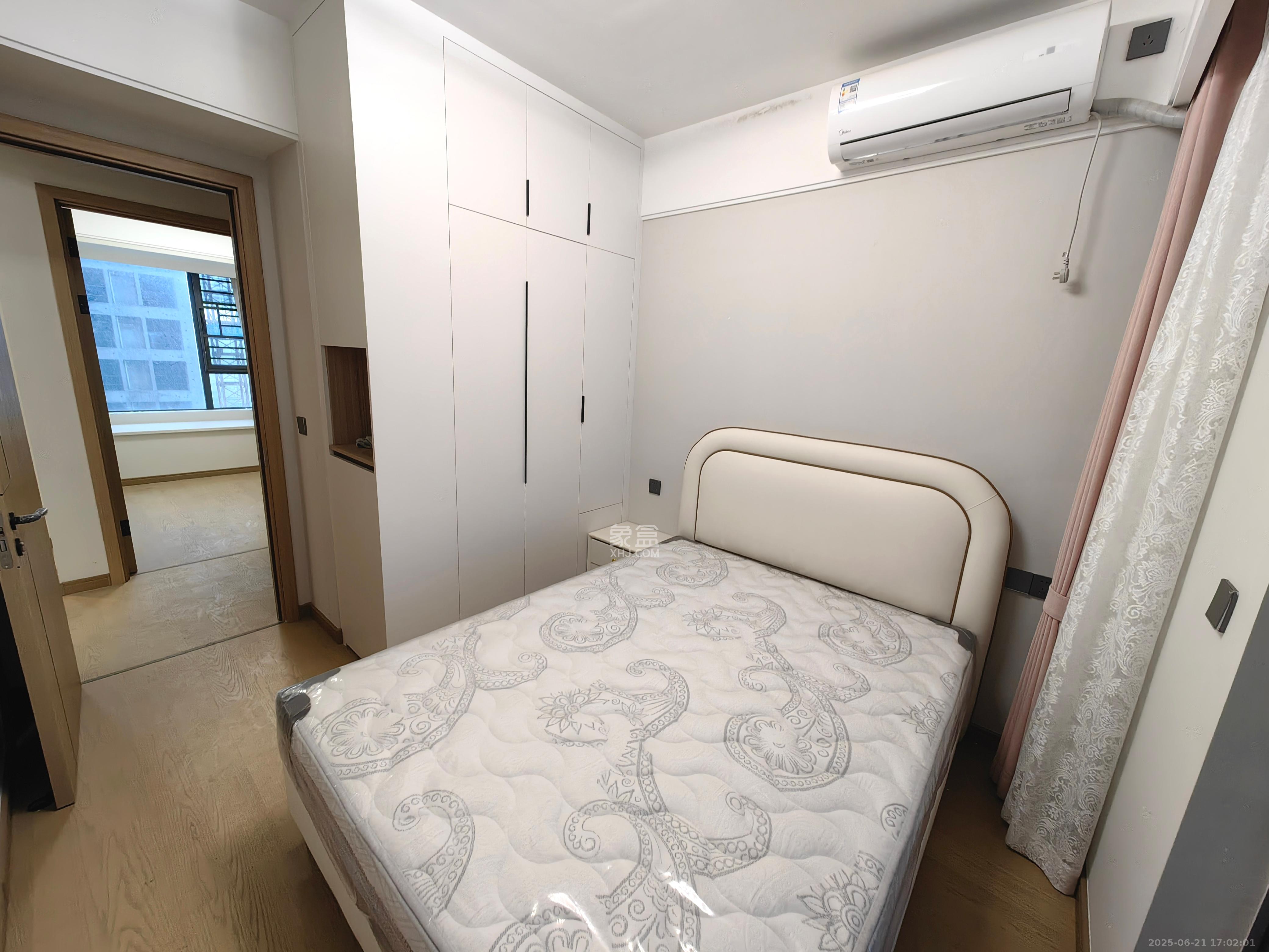 爱家当代境  4室2厅2卫   3600.00元/月室内图
