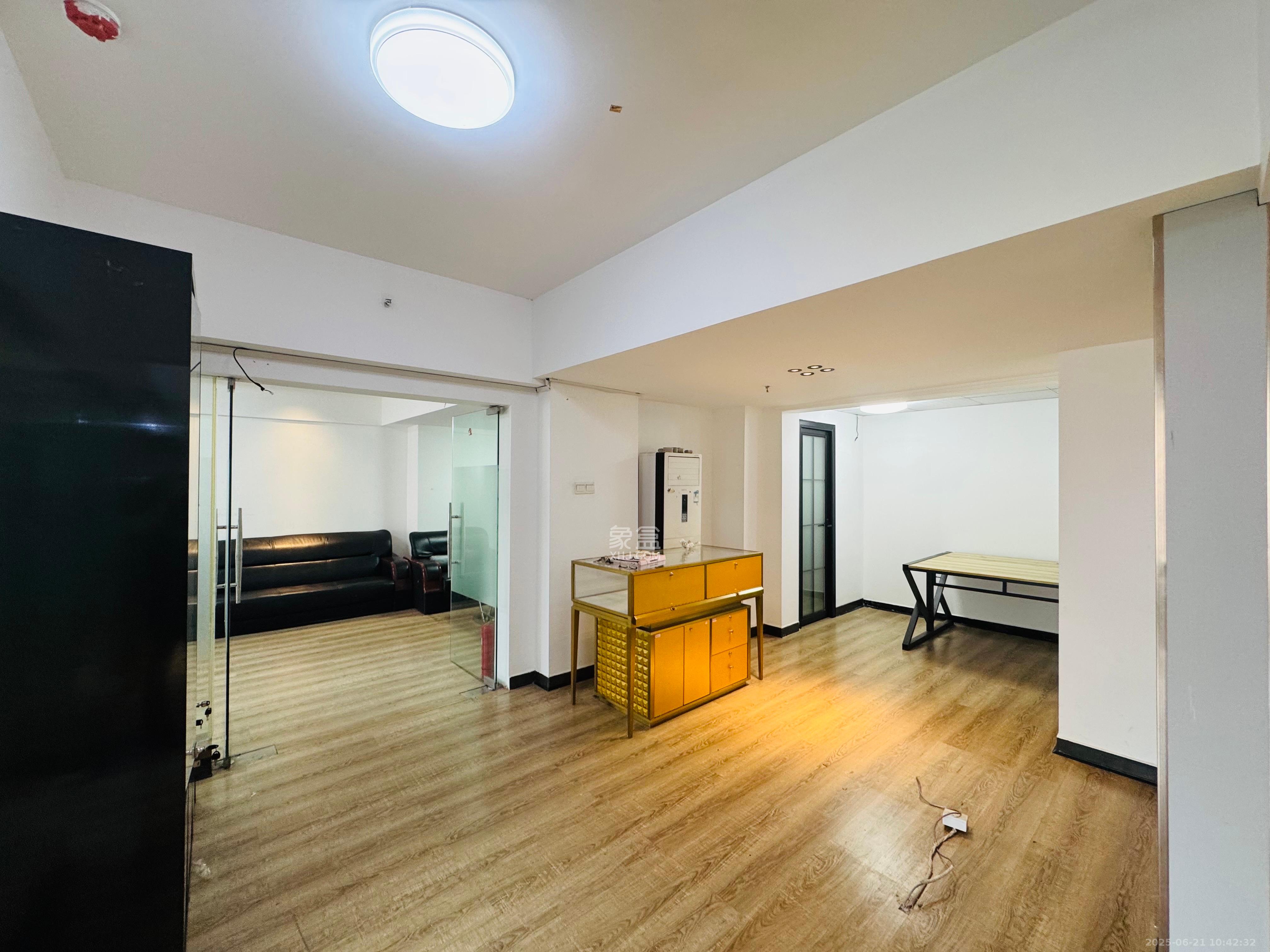 乾城（兴旺乾城）   160.0㎡      5000.0元/月室内图