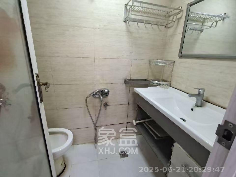 省政府五所  2室1厅1卫   2800.00元/月室内图