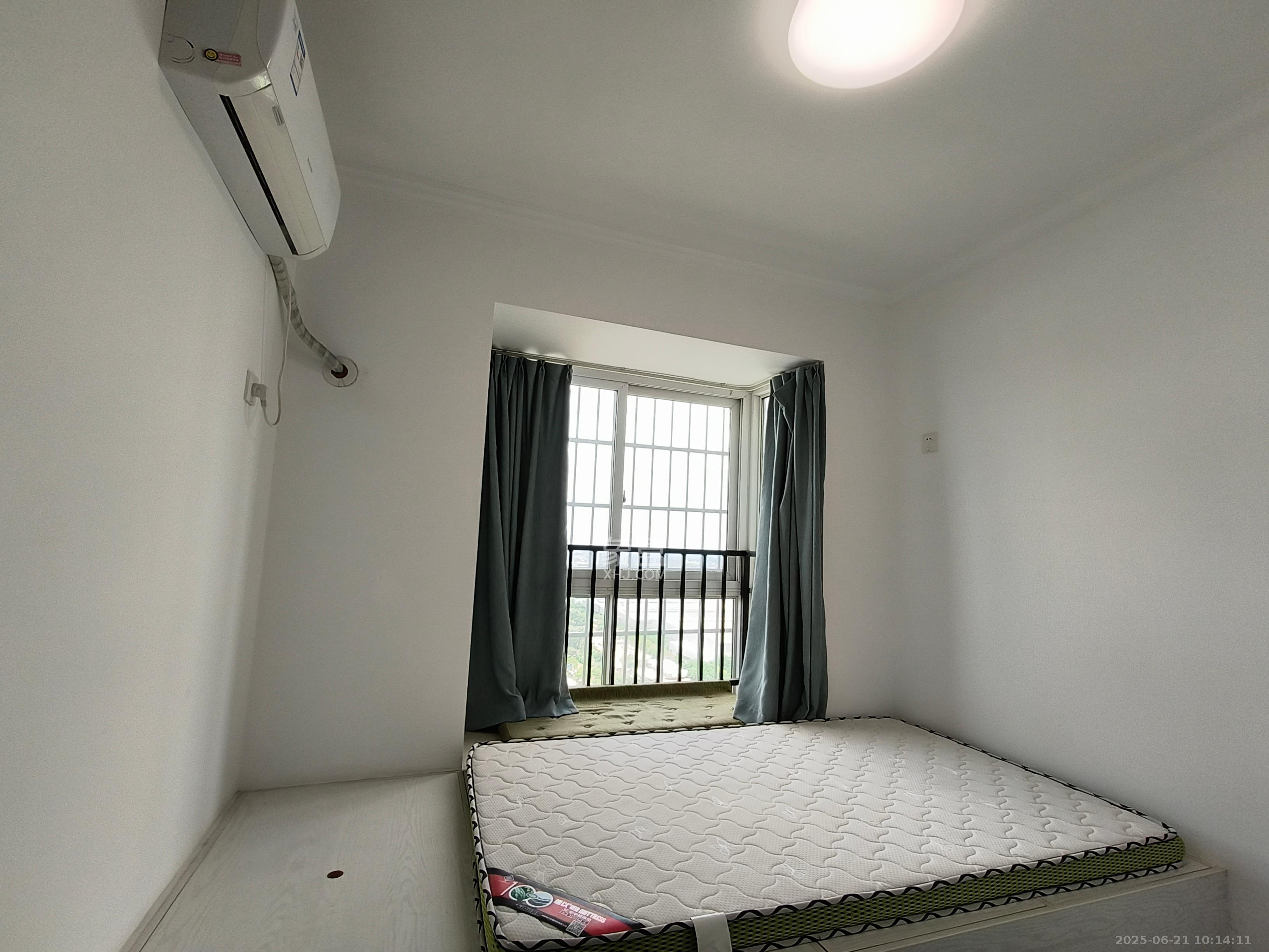 光明城市(星辰青年城) 5室2厅2卫 2200.0元/月 光明城市(星辰青年城) 5室2厅2卫 2200.0元/月室内图