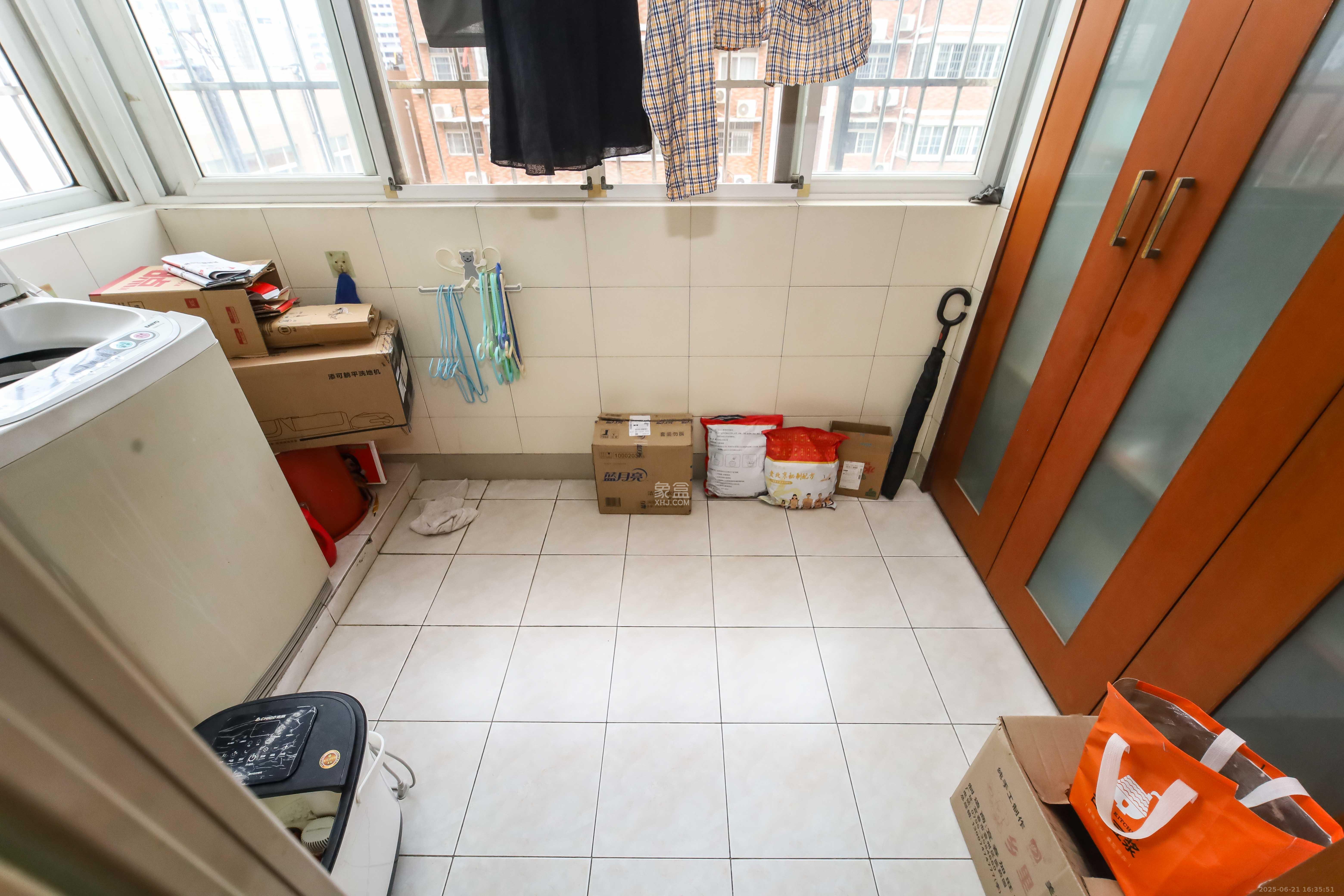 嘉盛逸林园(新合村综合楼) 3室2厅2卫 102.0万 嘉盛逸林园(新合村综合楼) 3室2厅2卫 102.0万阳台