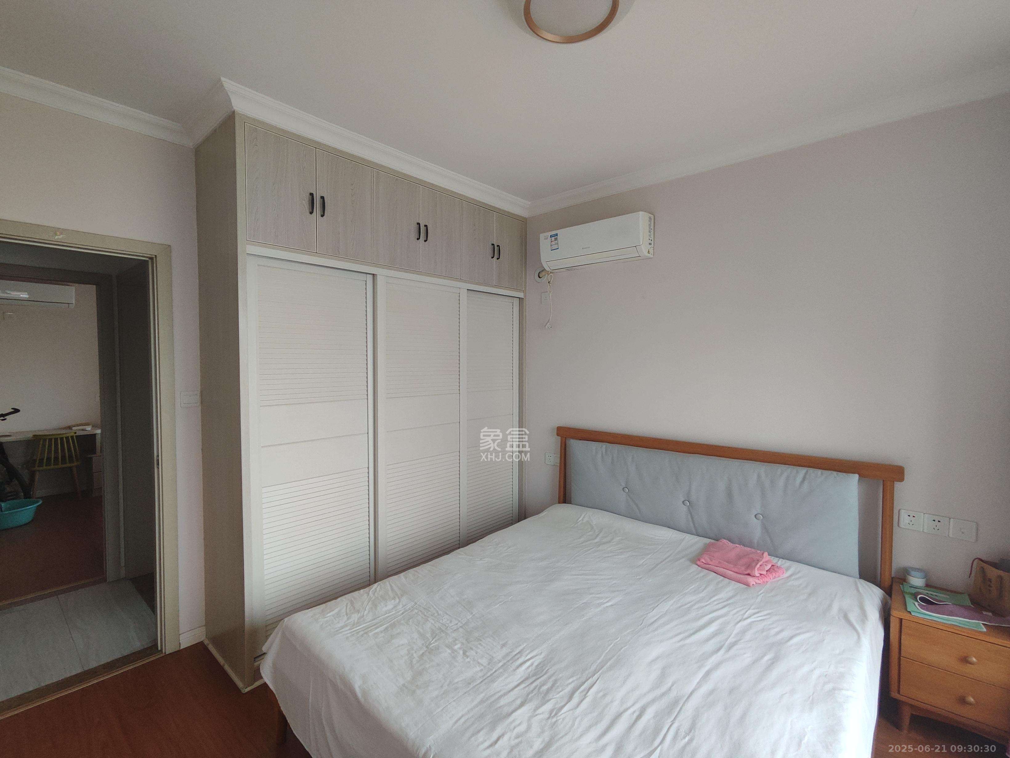 汇金城/嘉华城(二期、三期) 2室2厅1卫 2600.0元/月 汇金城/嘉华城(二期、三期) 2室2厅1卫 2600.0元/月室内图