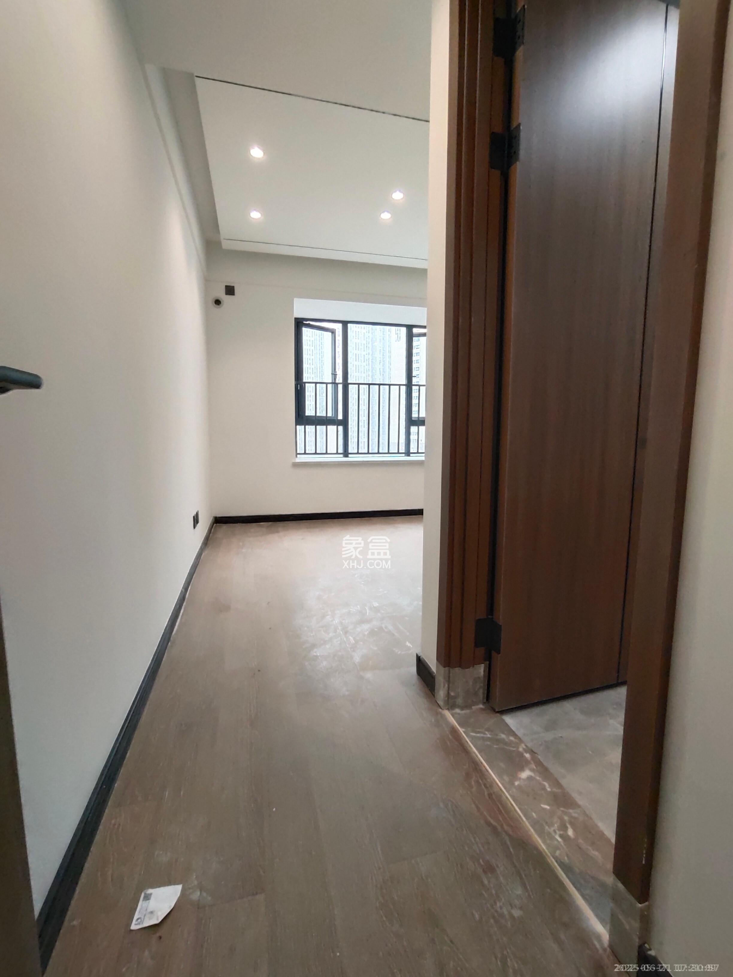 卓越中寰 3室2厅2卫 4800.0元/月 卓越中寰 3室2厅2卫 4800.0元/月室内图