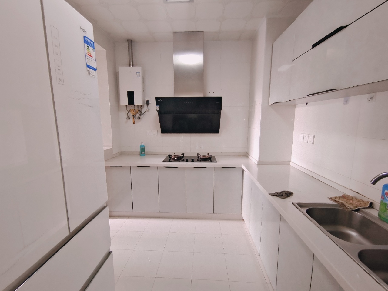 桂苑金山国际 3室2厅1卫 2000.0元/月 桂苑金山国际 3室2厅1卫 2000.0元/月室内图