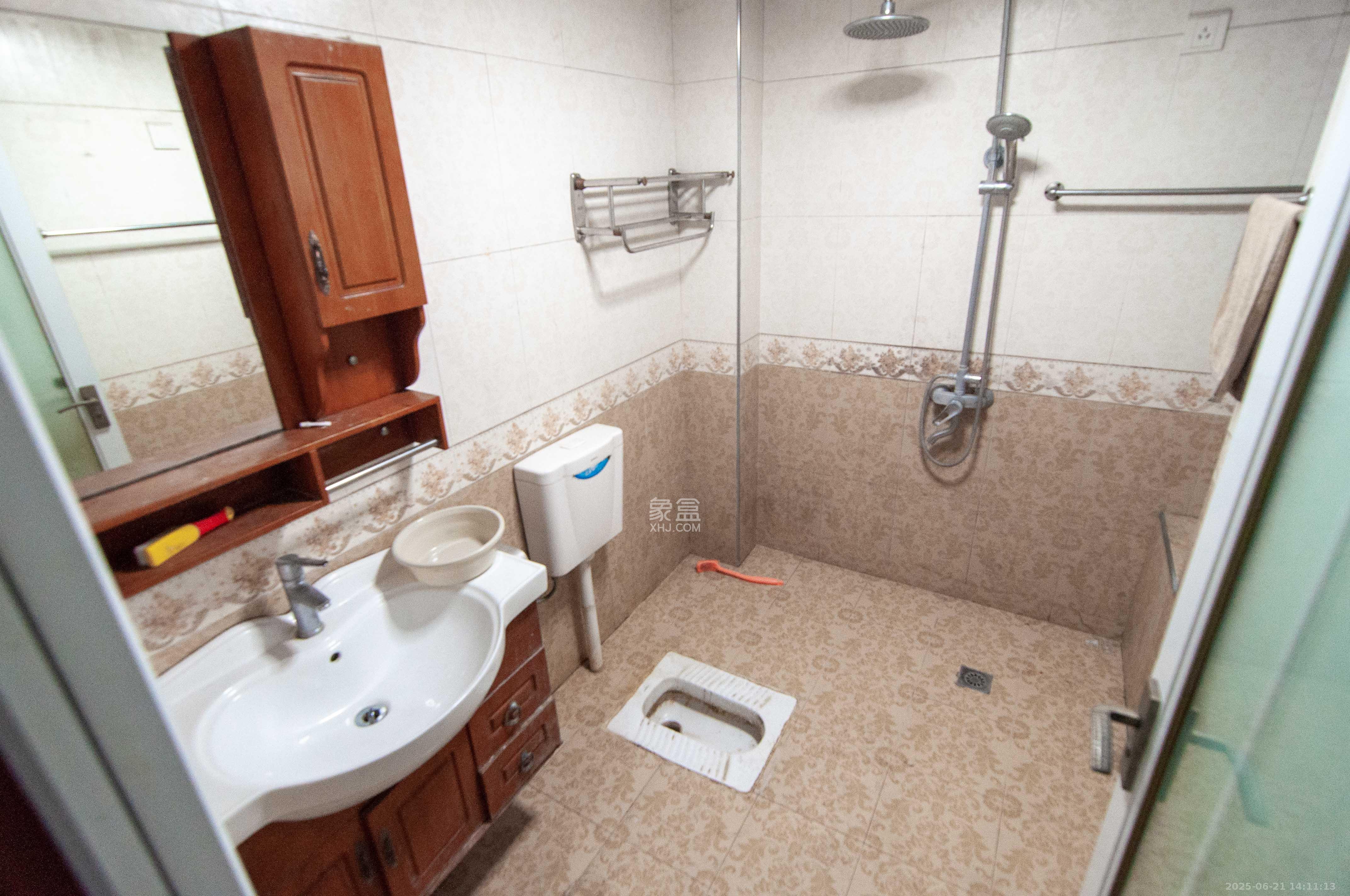 望兴景园一期 3室2厅1卫 86.0万 望兴景园一期 3室2厅1卫 86.0万卫生间