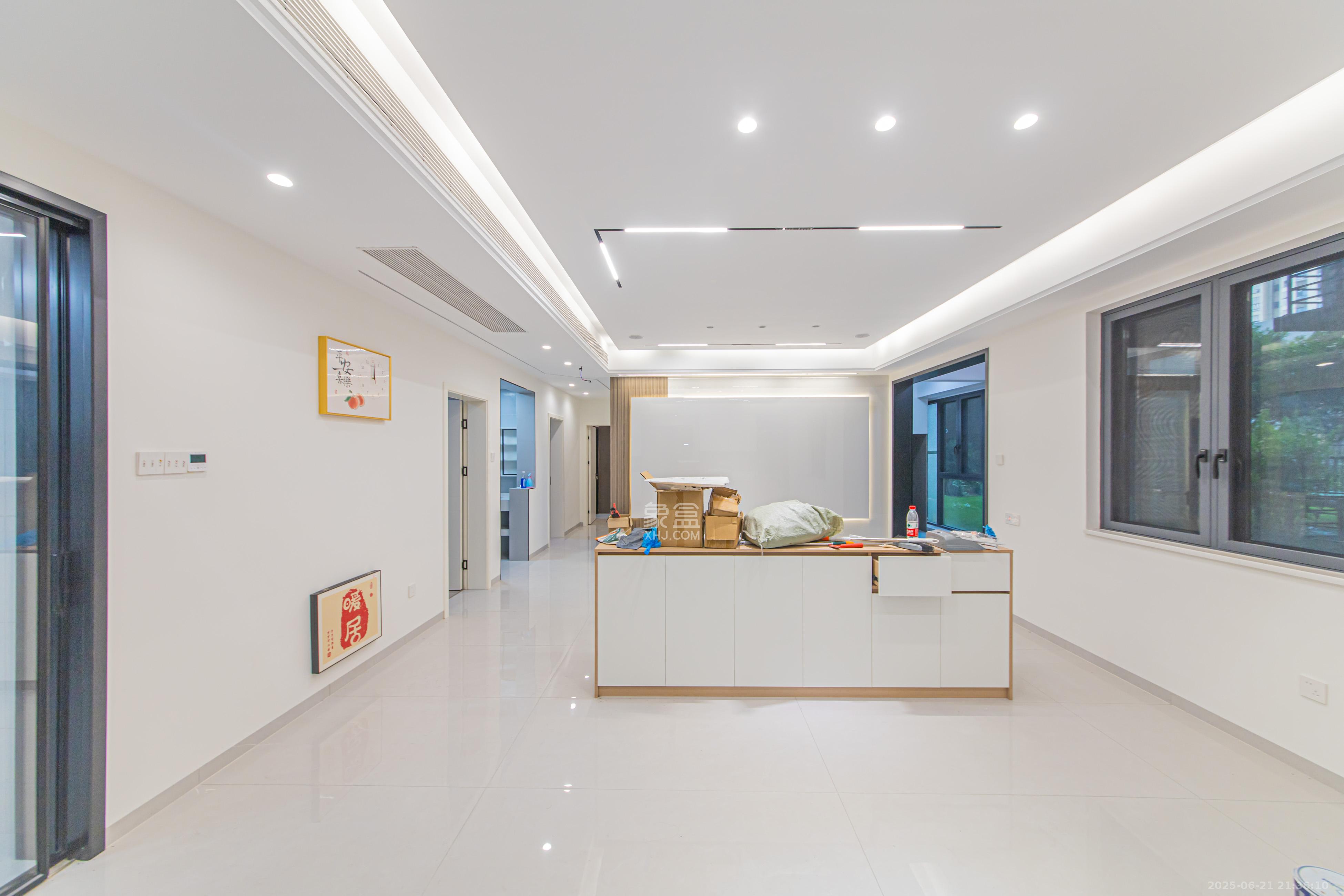 北辰中央公园E区 4室2厅2卫 155.0万 北辰中央公园E区 4室2厅2卫 155.0万客厅