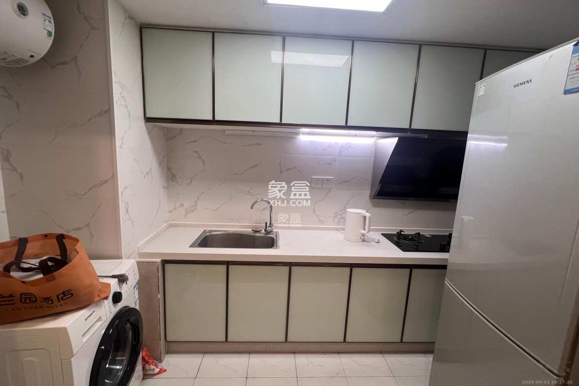 湘域城邦(湘域国际中心) 3室2厅1卫 4500.0元/月 湘域城邦(湘域国际中心) 3室2厅1卫 4500.0元/月室内图